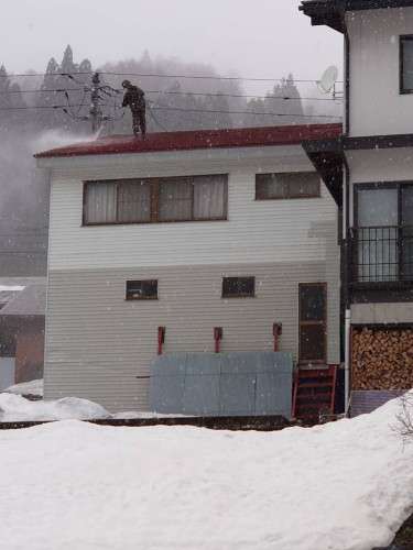 B様邸にて屋根洗浄