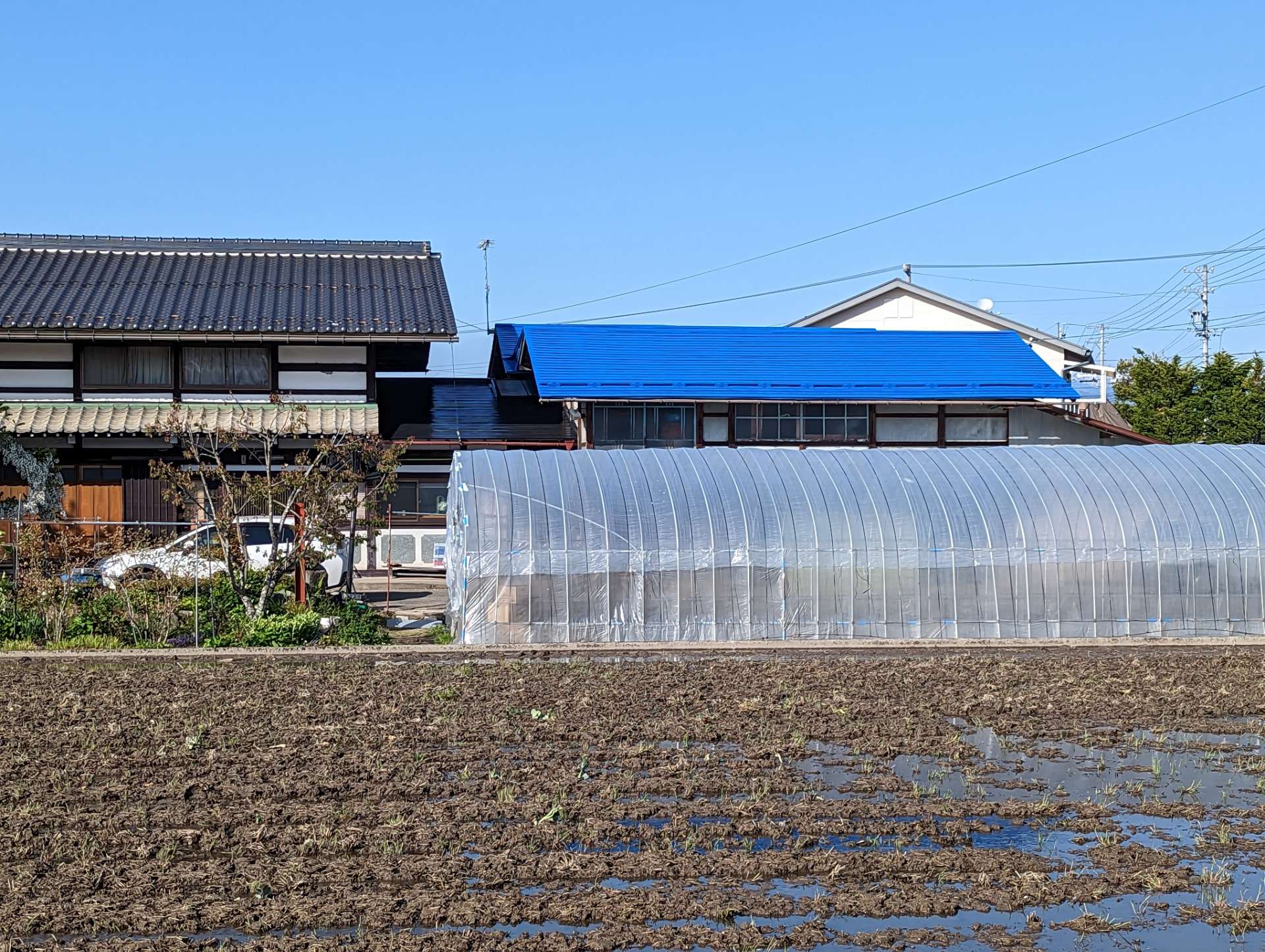 下之切町にて屋根塗装工事