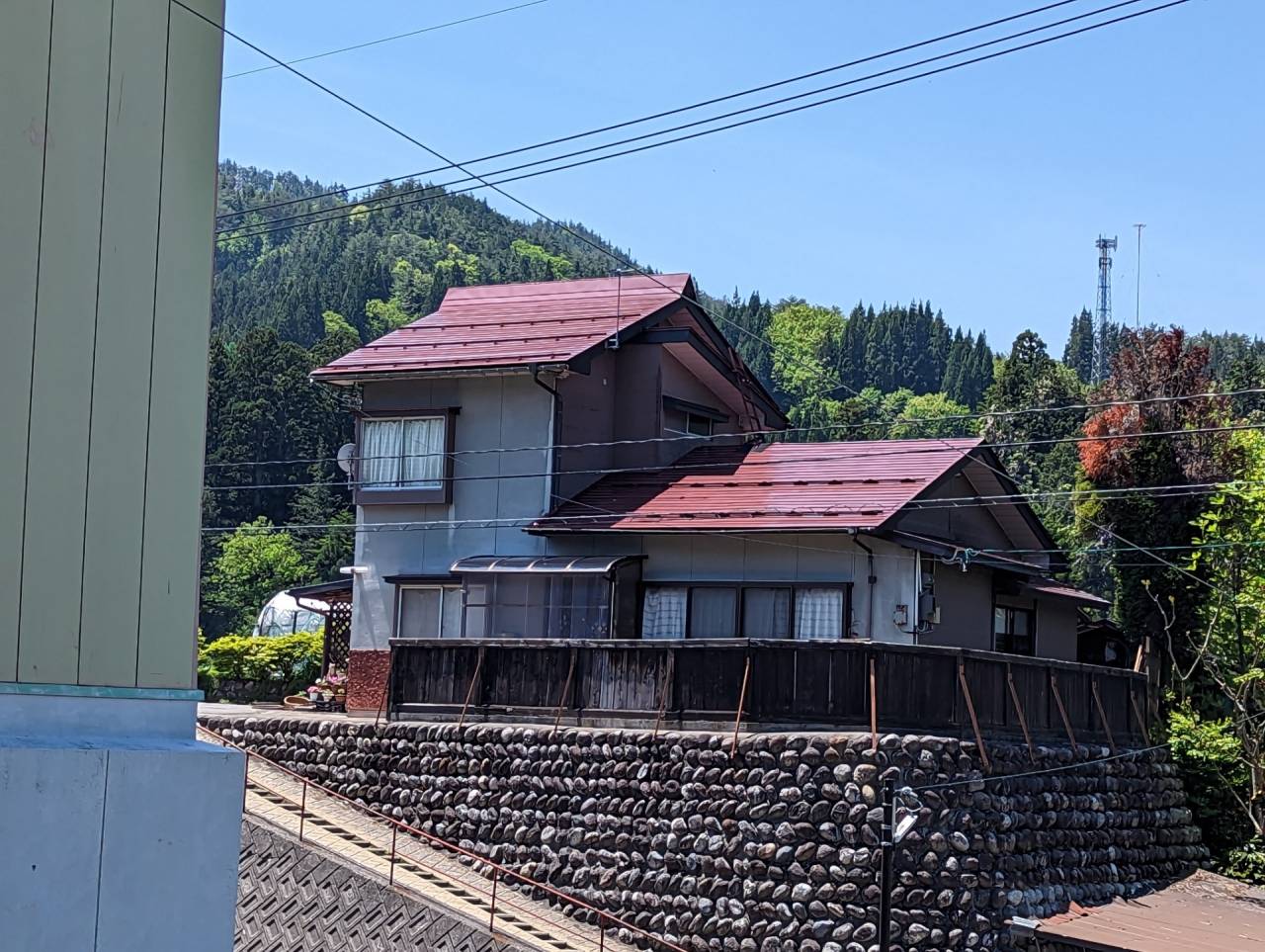 神岡町にて屋根塗装