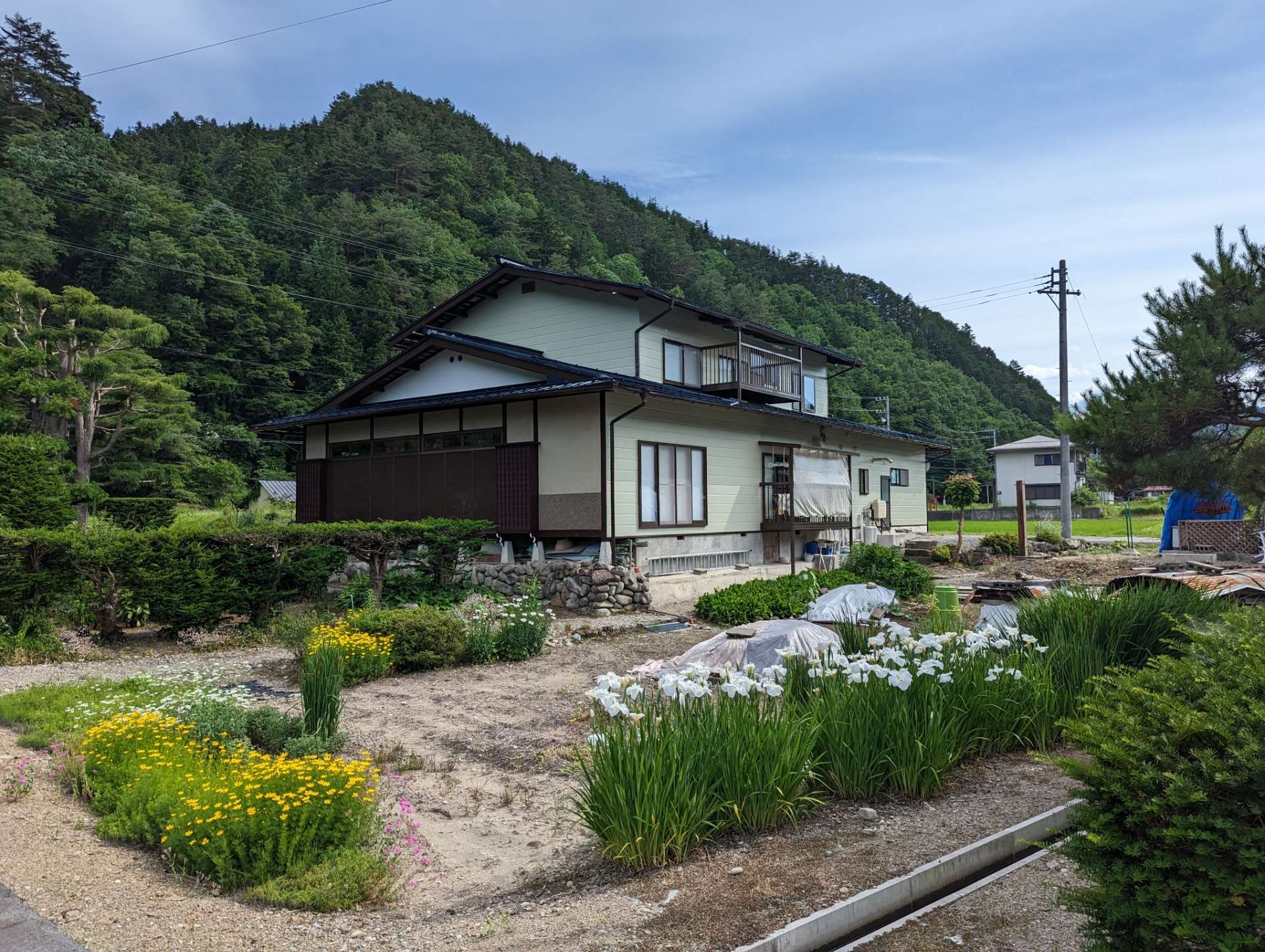 清見町にて改修塗装工事