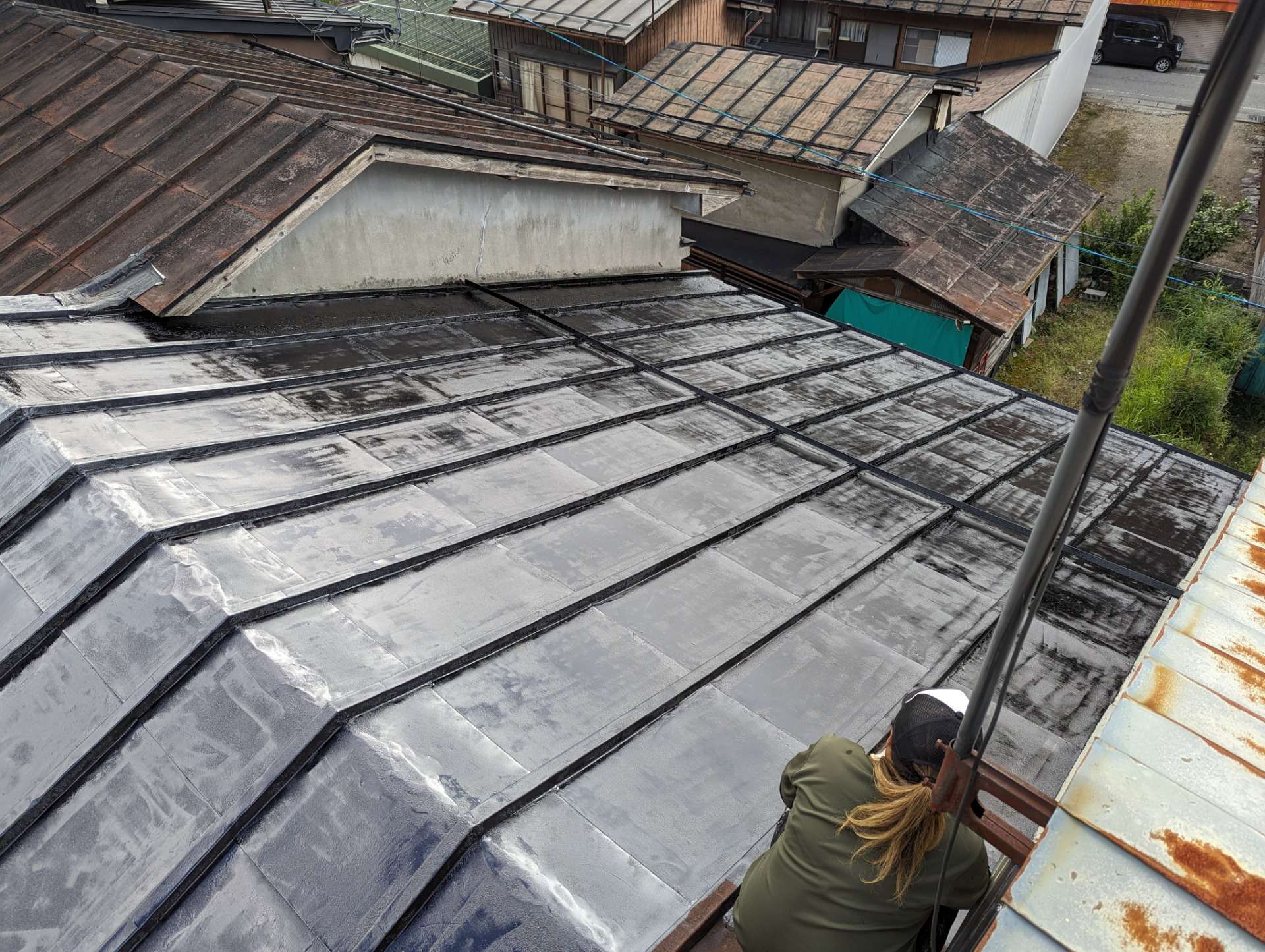 神岡町にて屋根塗装工事