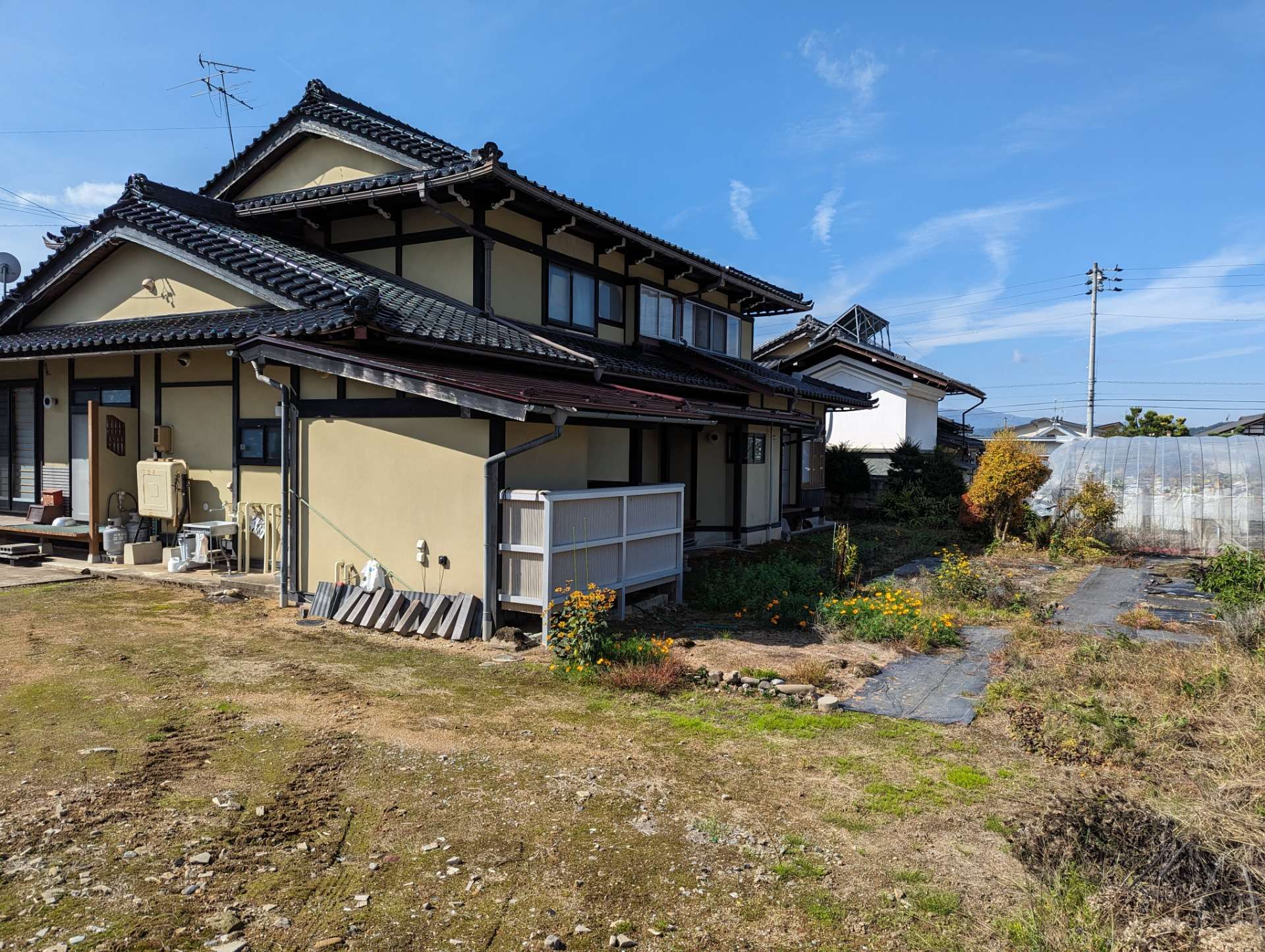 丹生川町にて屋根塗装工事