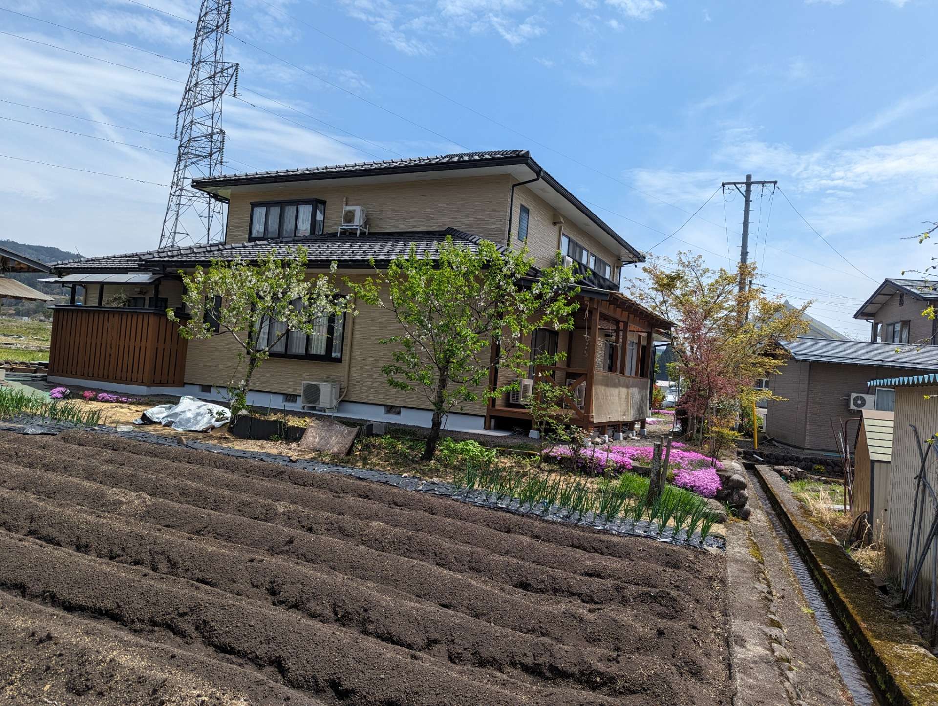 郡上市白鳥町にて外壁塗装