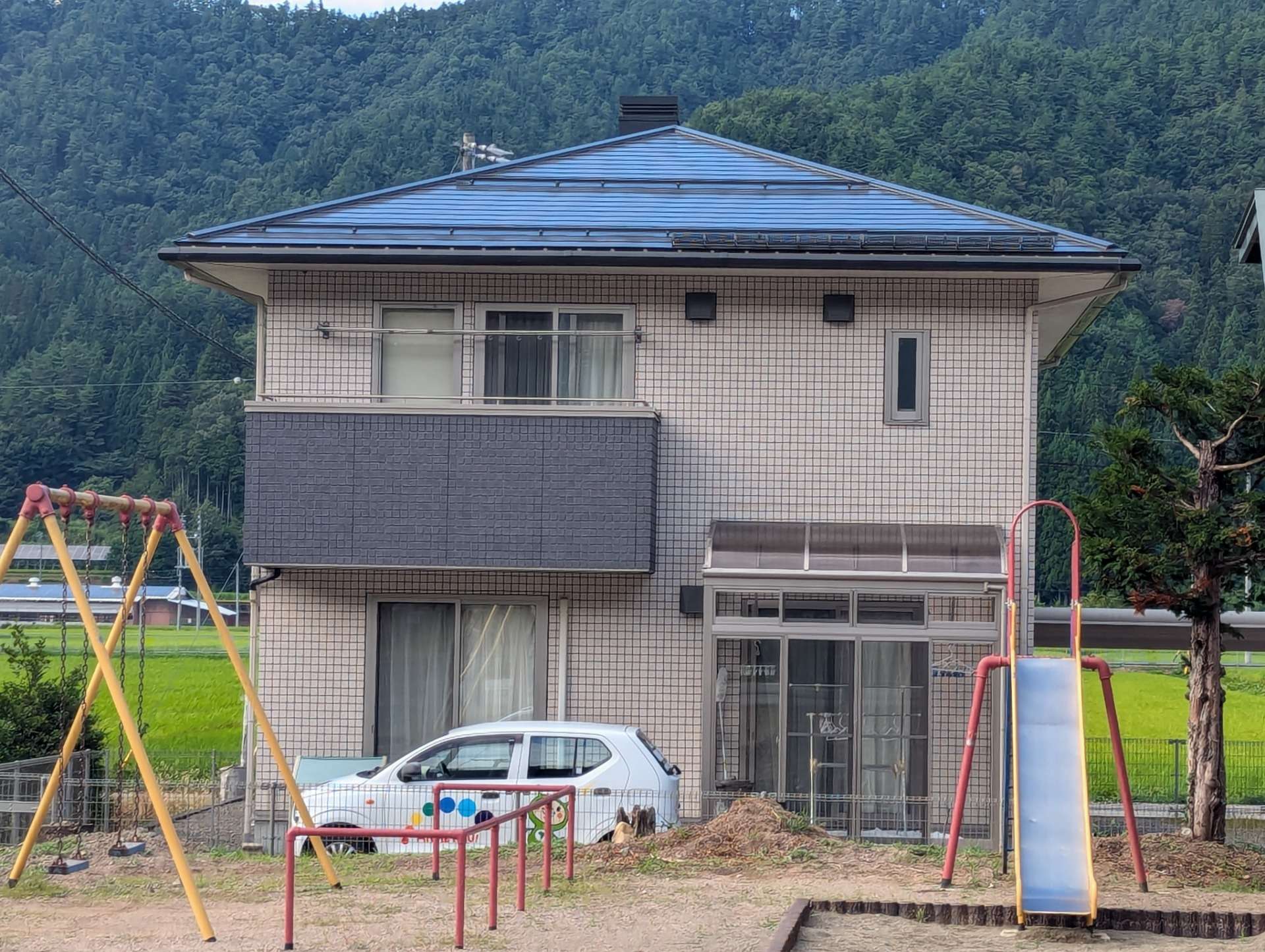 国府町にて屋根塗装工事