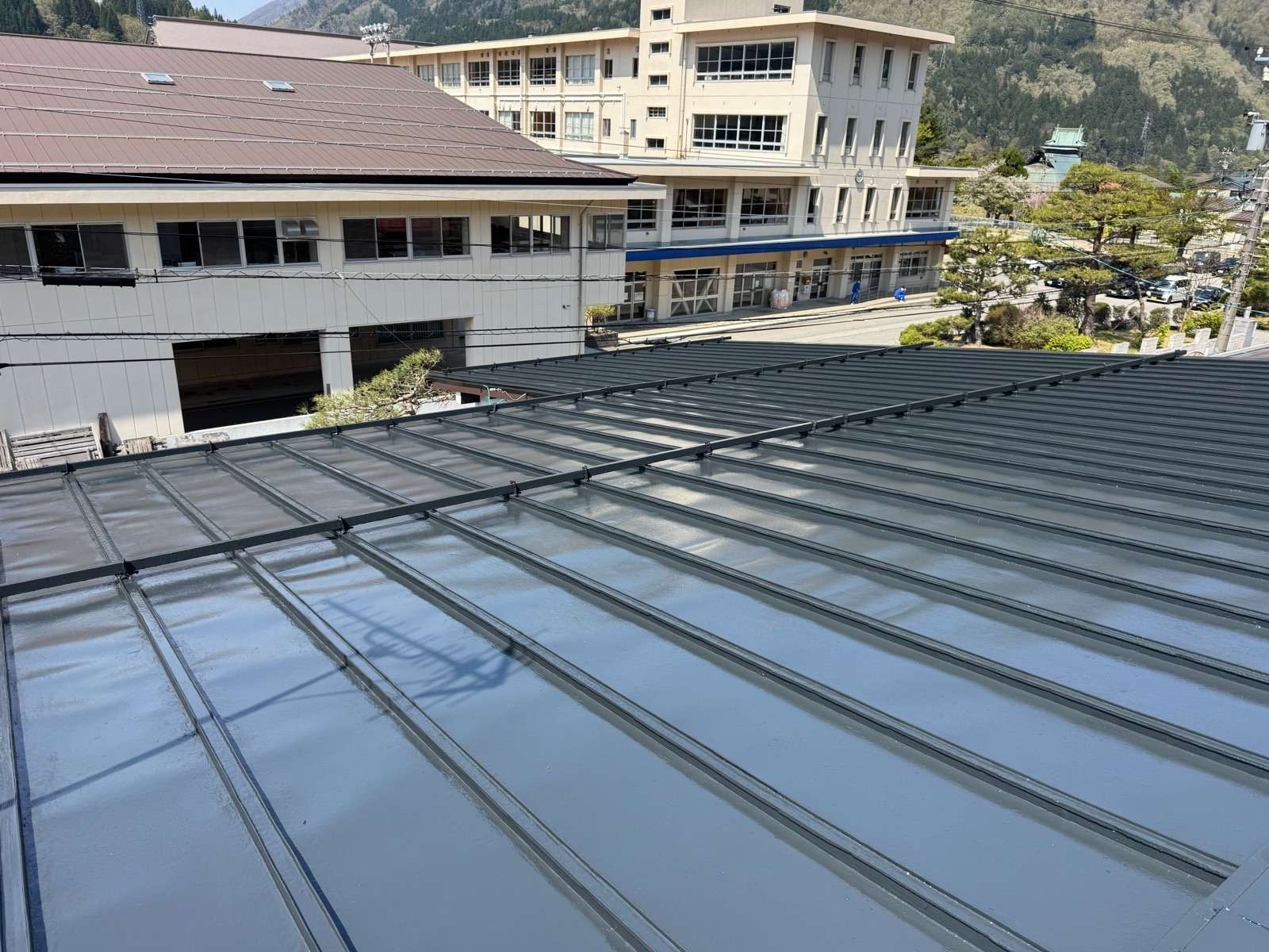 飛騨市神岡町江馬町にて屋根塗装