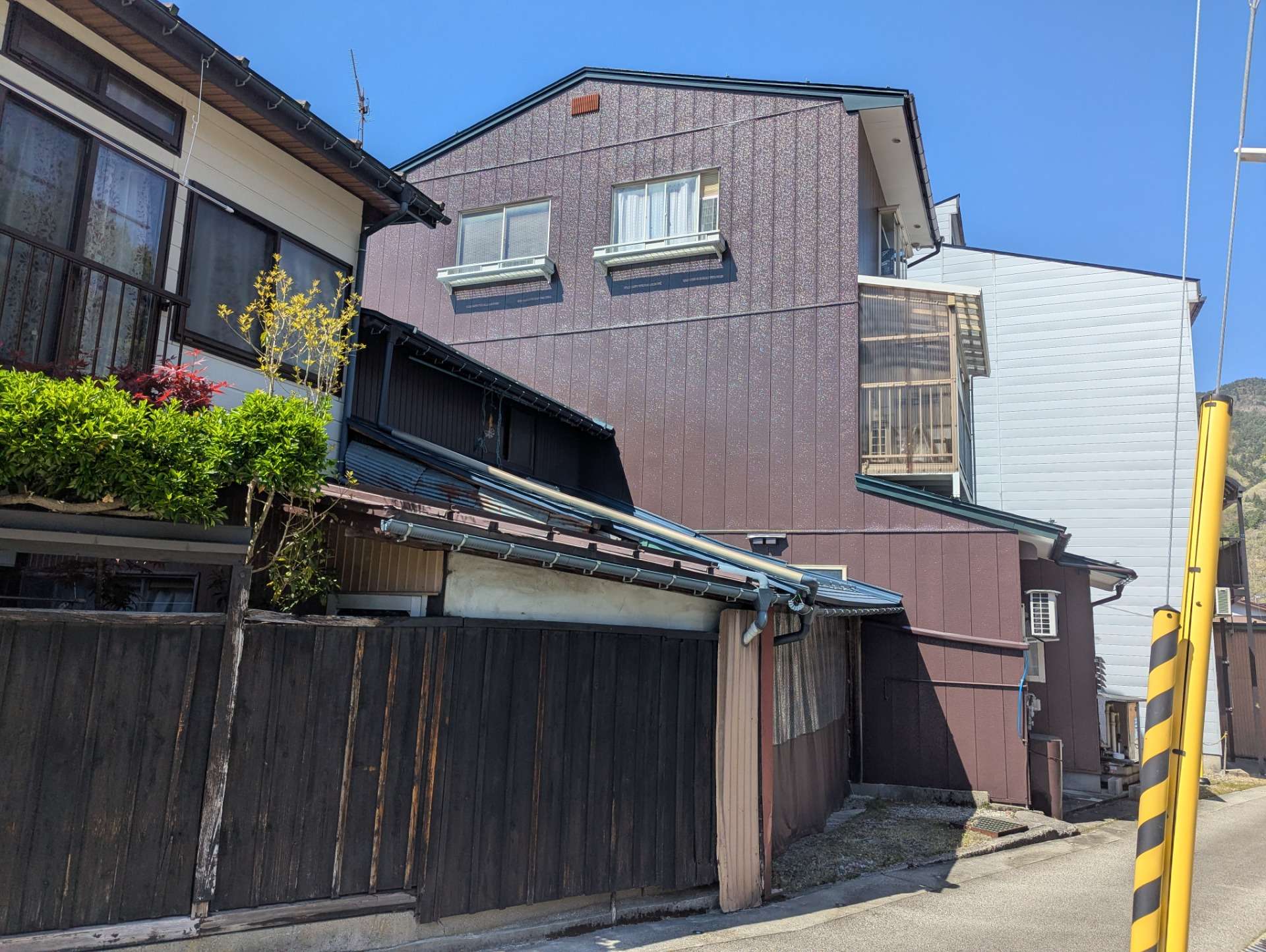 神岡町船津にて外壁塗装工事