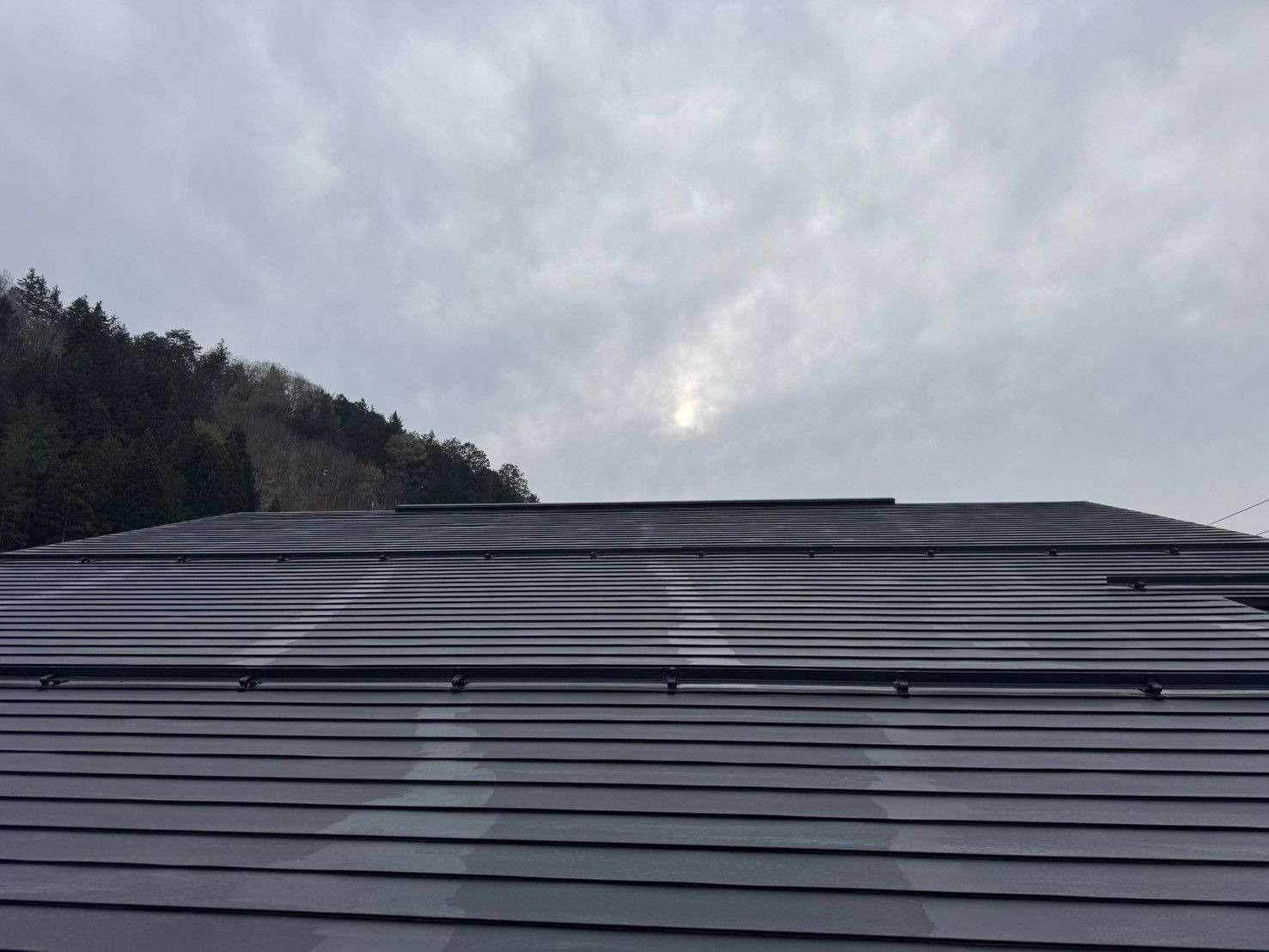 高山市国府町村山にて屋根塗装工事