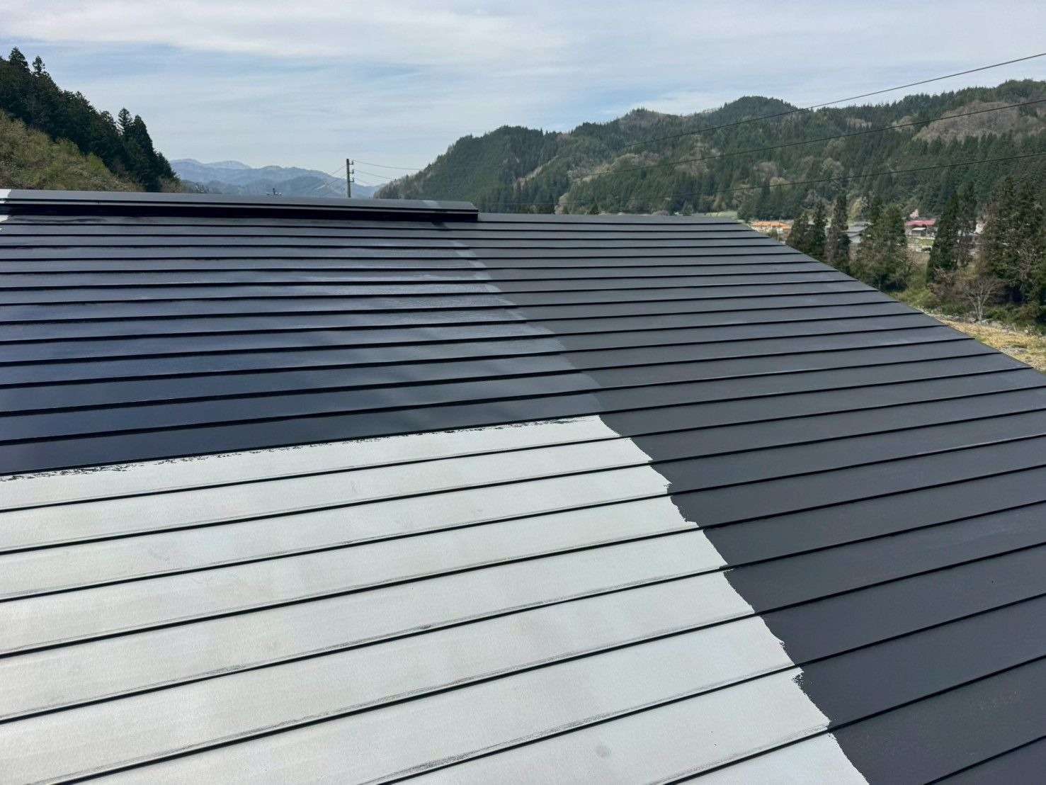 高山市国府町村山にて屋根塗装工事