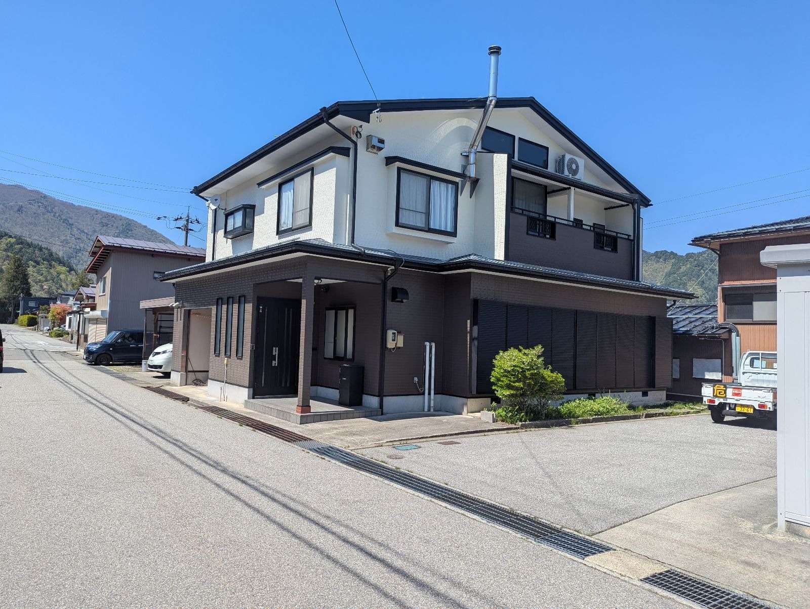 飛騨市神岡町東雲にて外壁塗装工事