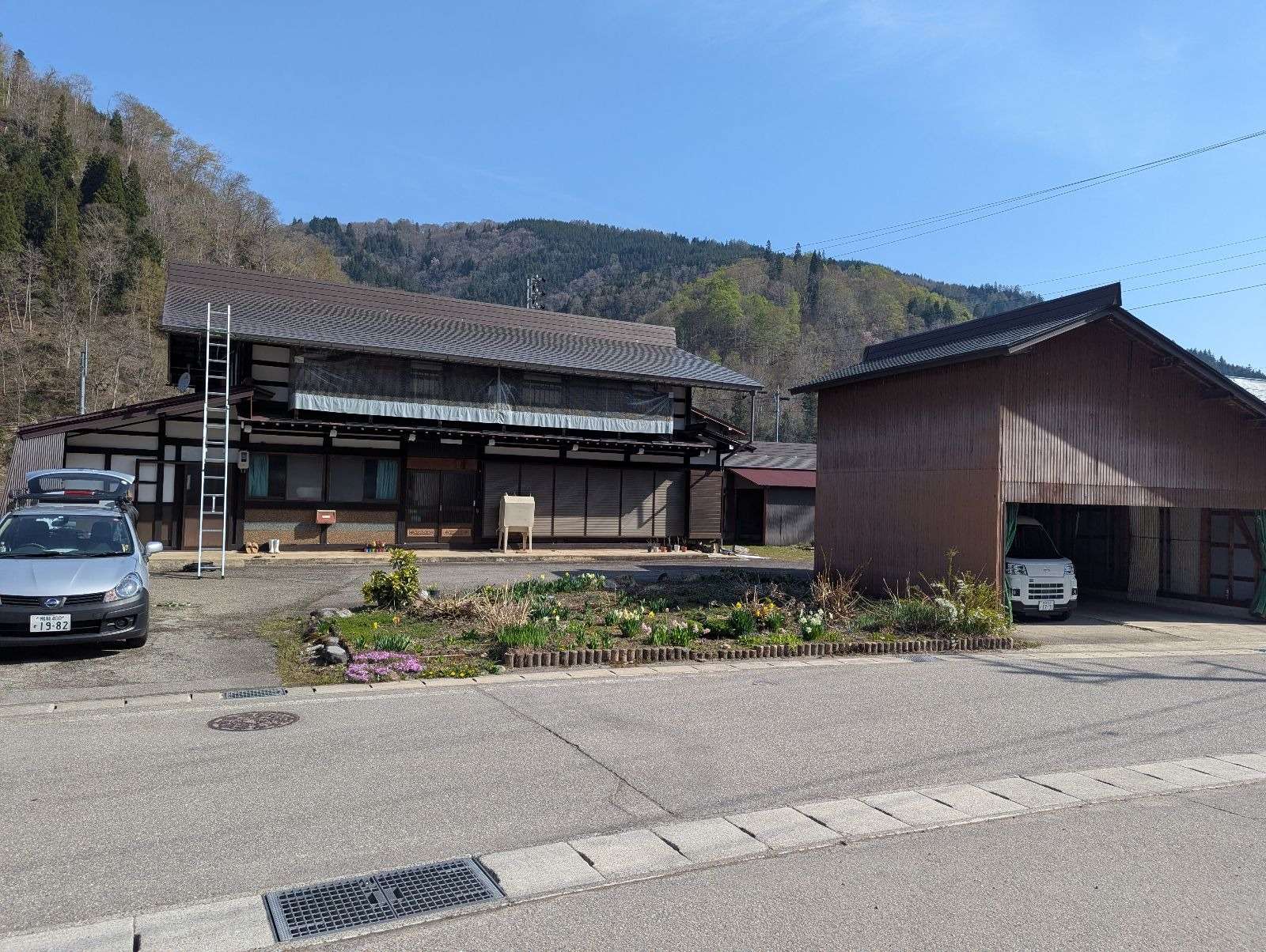 飛騨市河合町にて屋根塗装工事