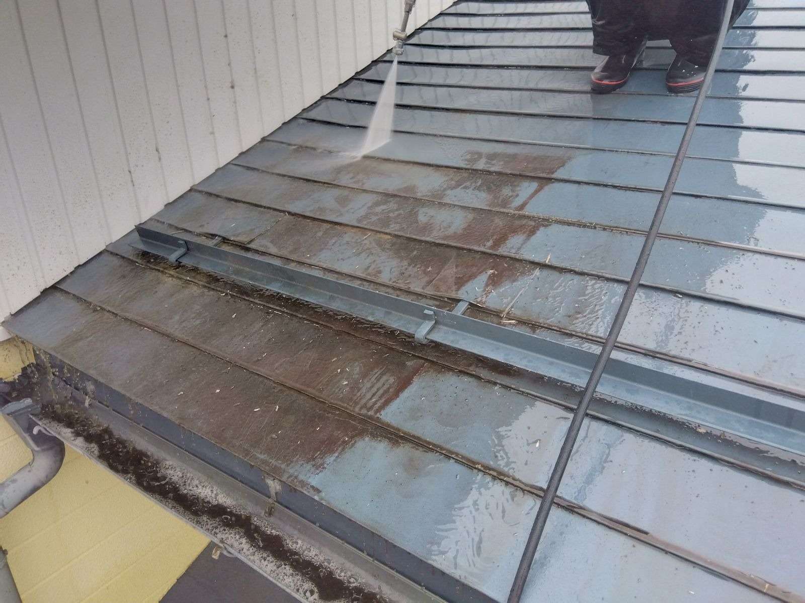 高山市花里町にて屋根外壁塗装工事