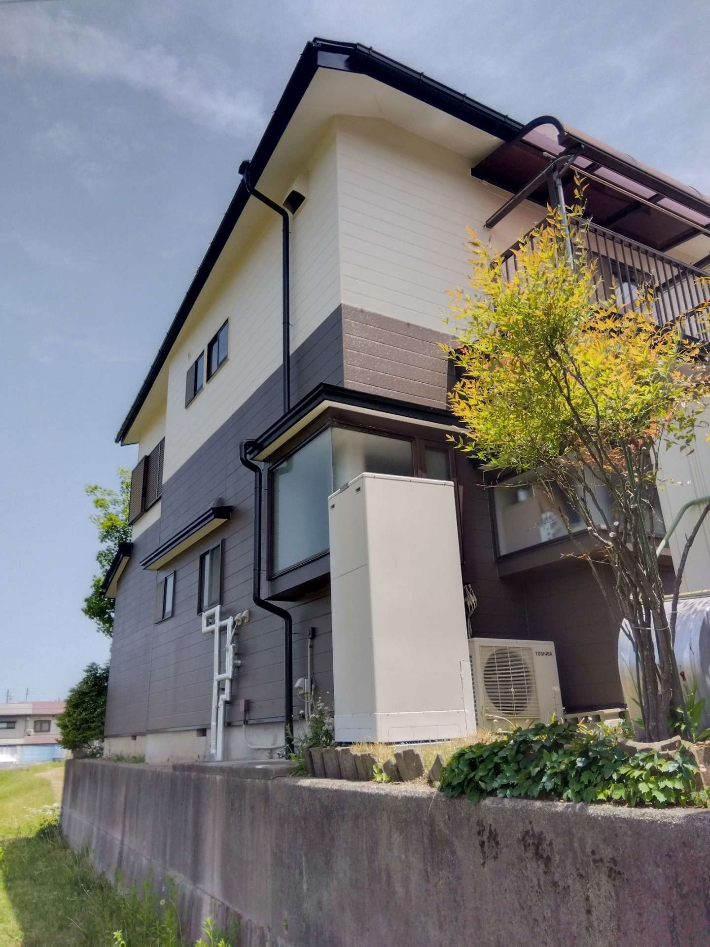 高山市花里町にて屋根外壁塗装工事