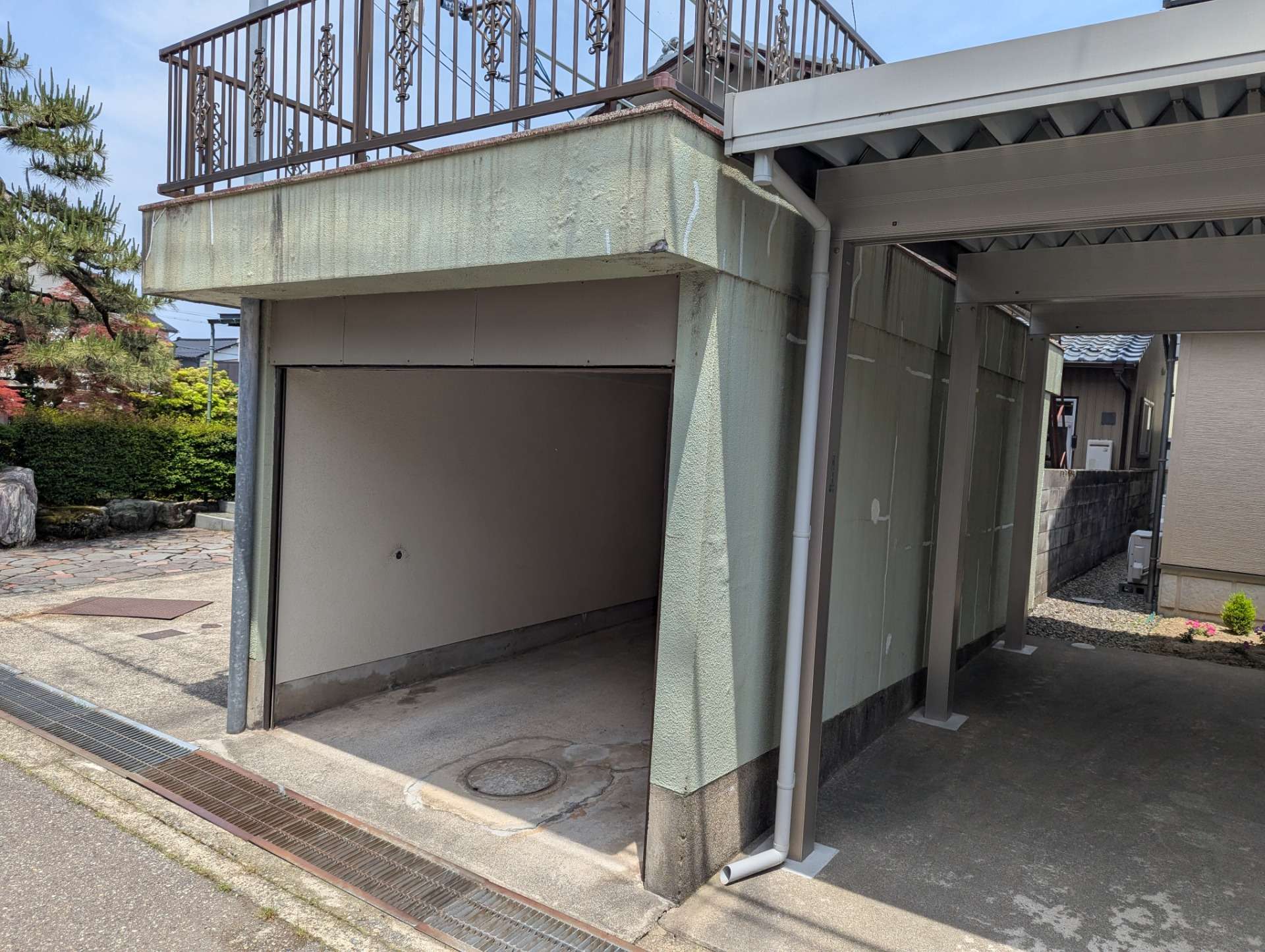 金沢市にてシーリング修理