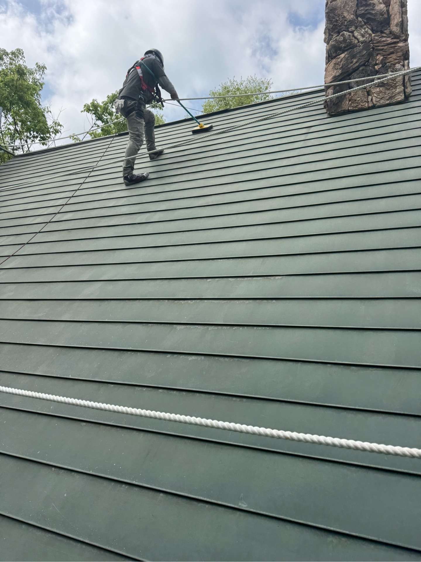 郡上市高鷲町にて屋根塗装工事