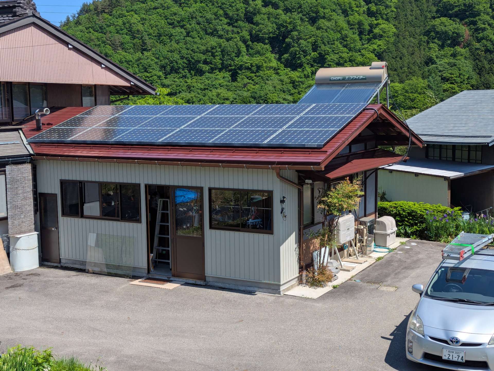 高山市朝日町にて屋根塗装工事