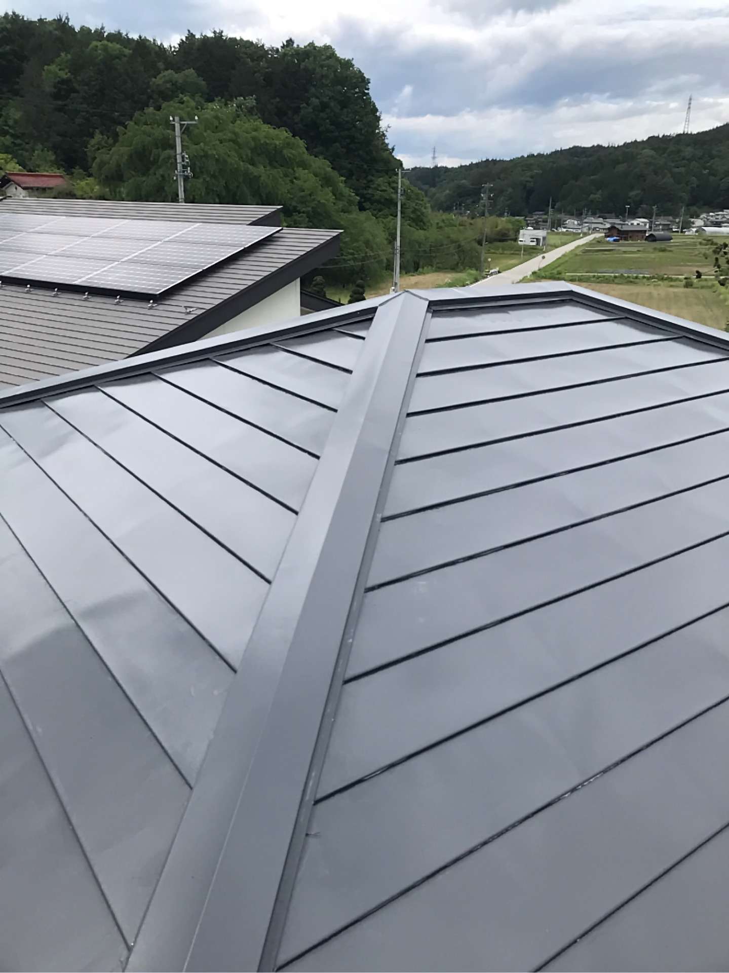 高山市江名子町にて屋根塗装工事