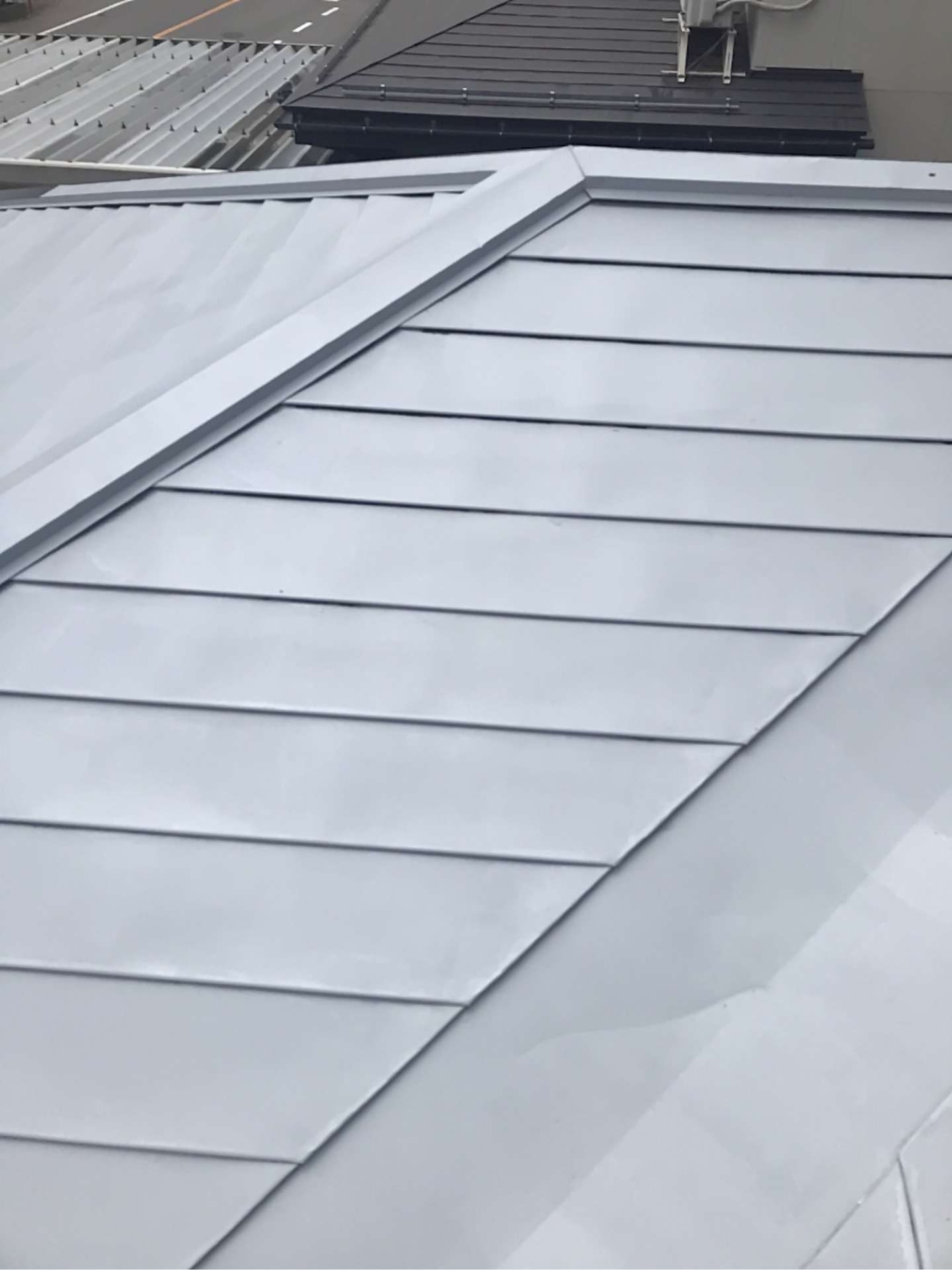 高山市江名子町にて屋根塗装工事