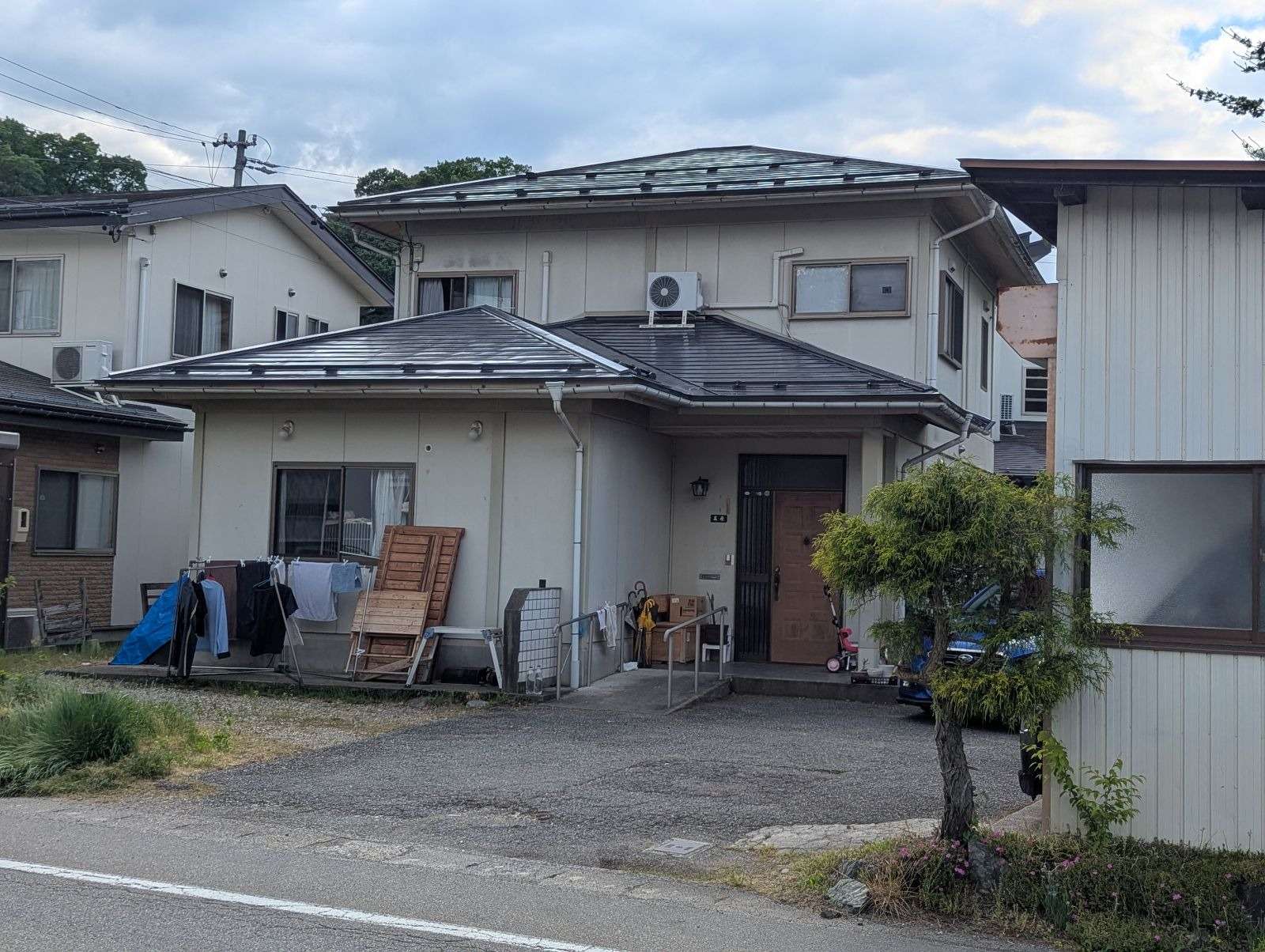 高山市江名子町にて屋根塗装工事