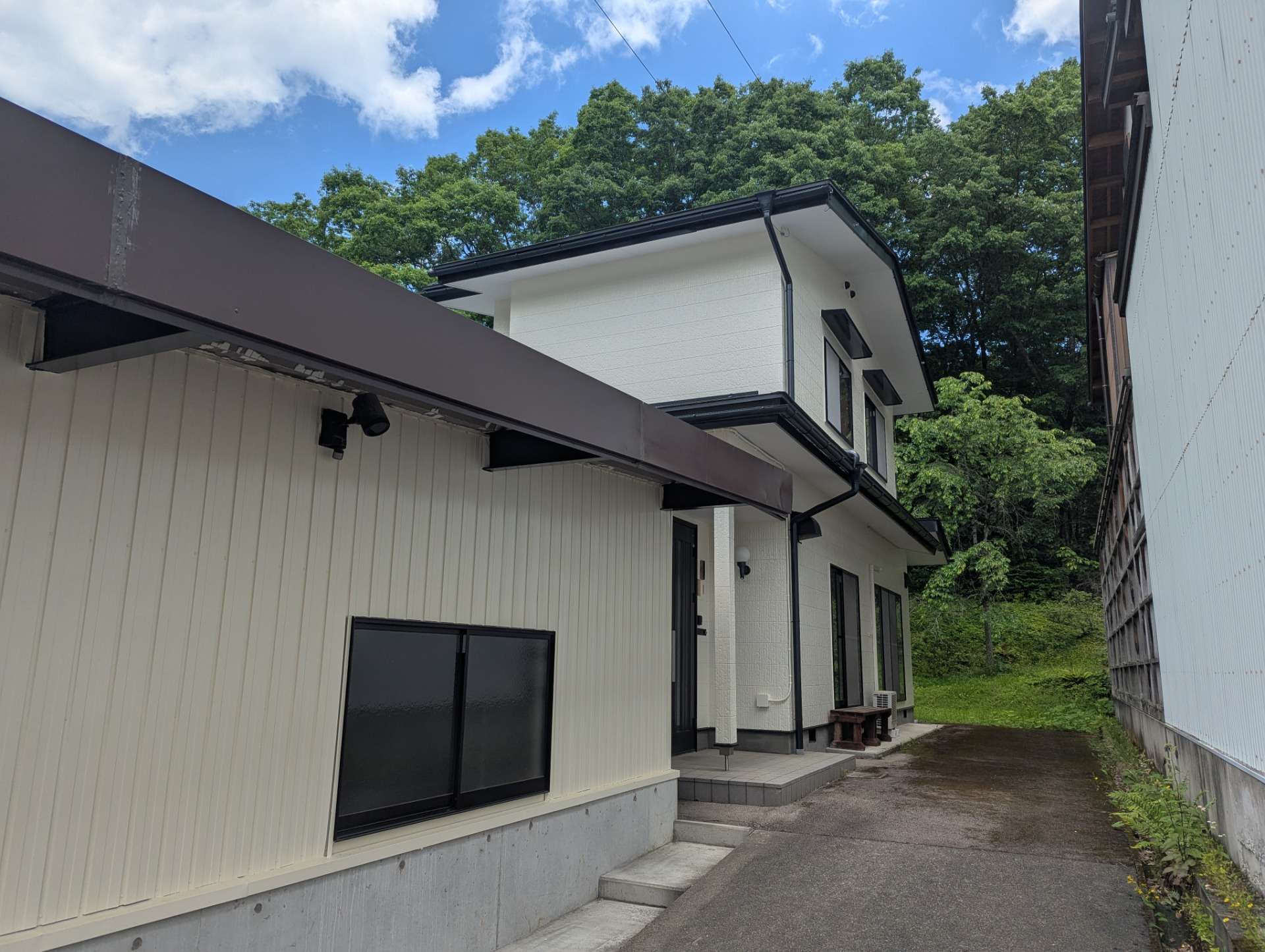 高山市江名子町にて外壁塗装工事