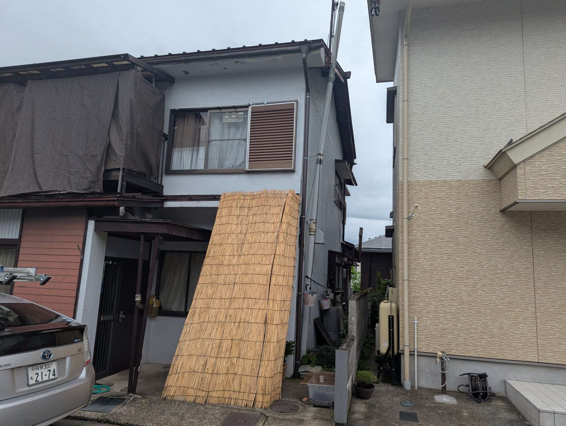 高山市国府町にて雨樋工事