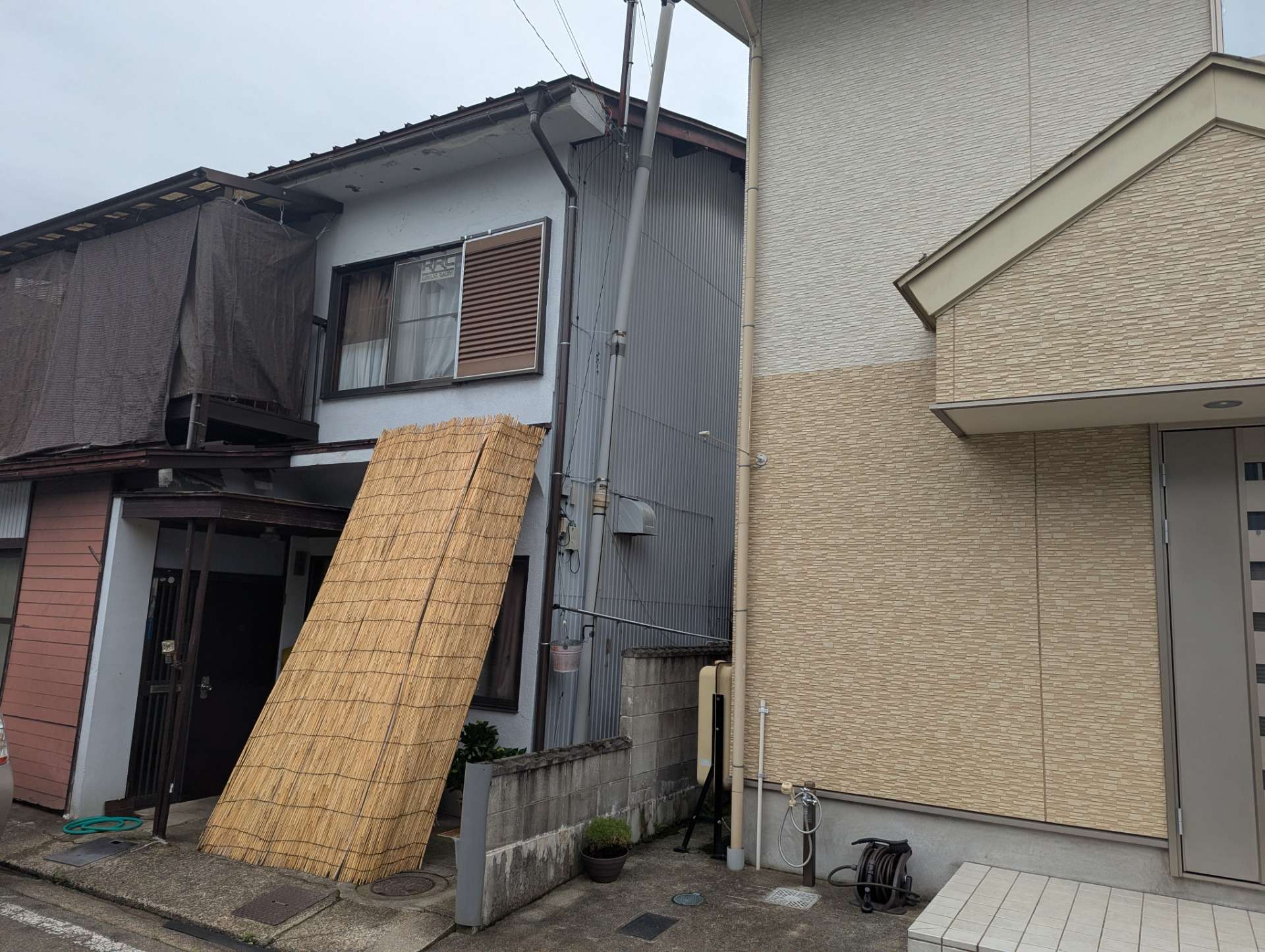 高山市国府町にて雨樋工事