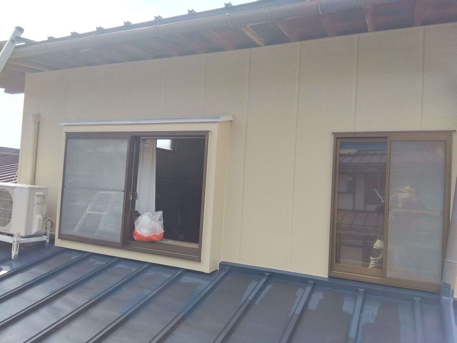 高山市若達町にて屋根塗装