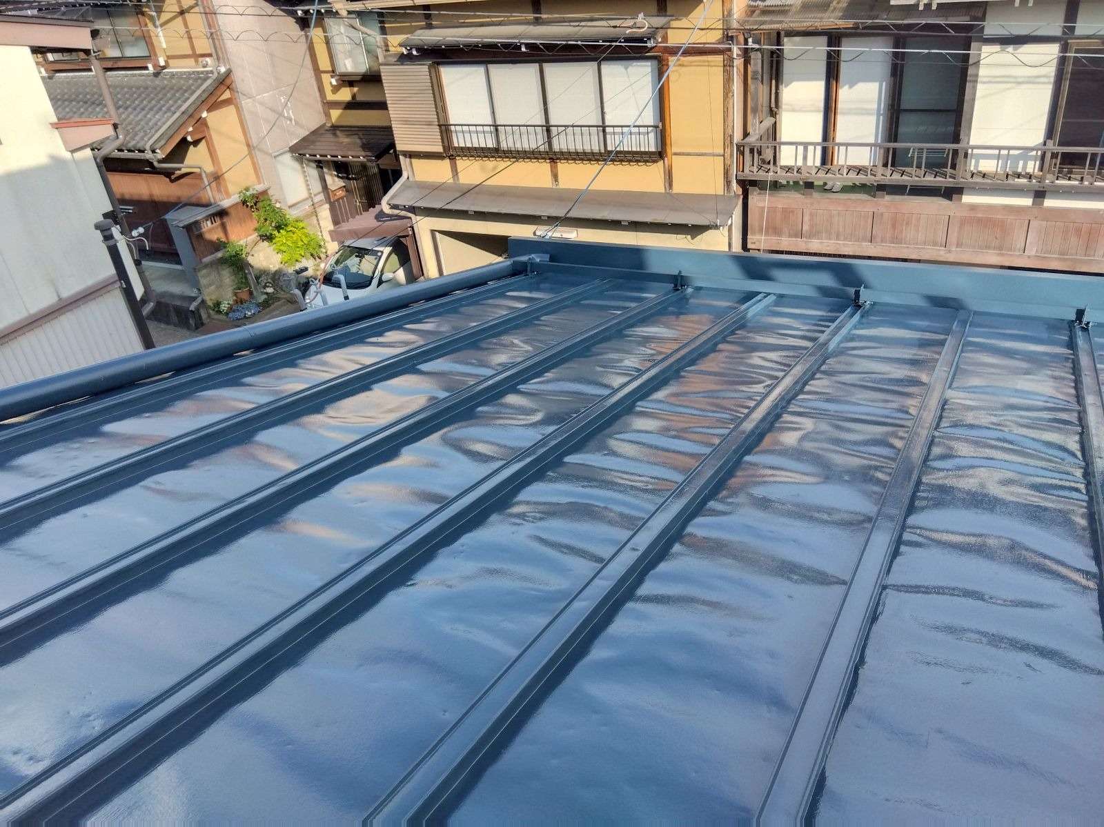 高山市若達町にて屋根塗装