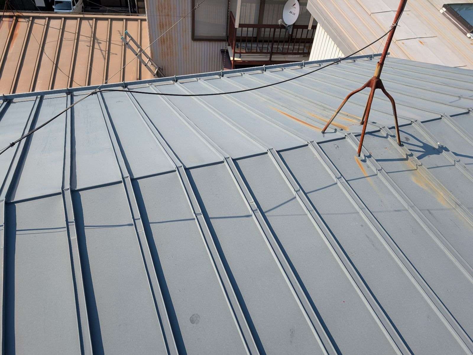 高山市若達町にて屋根塗装