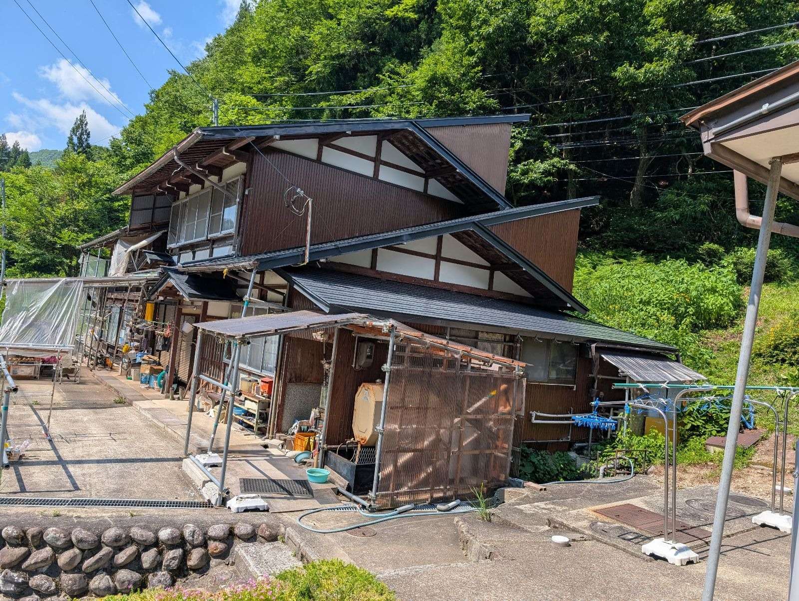 飛騨市河合町にて屋根塗装