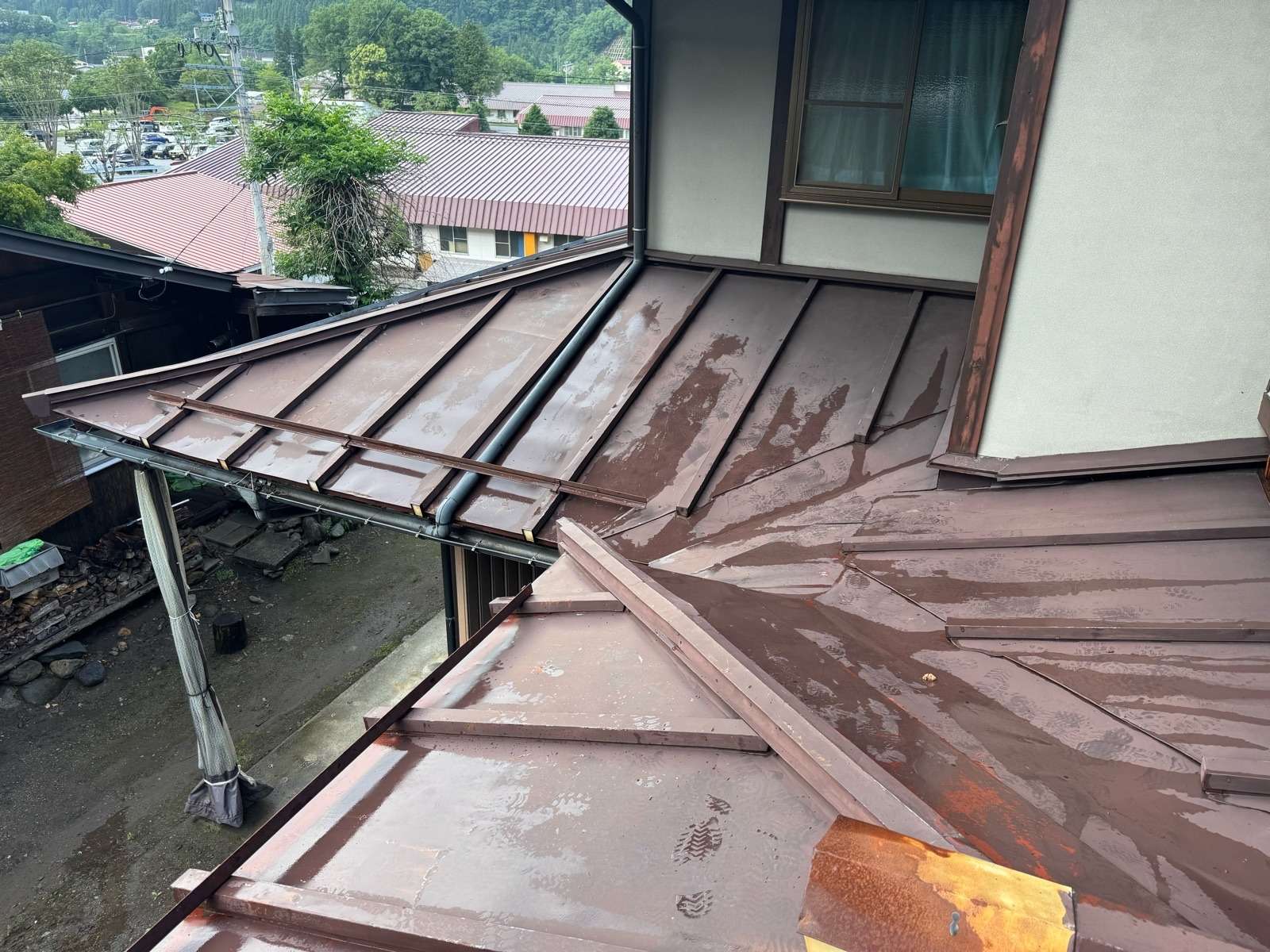 飛騨市神岡町にて屋根塗装