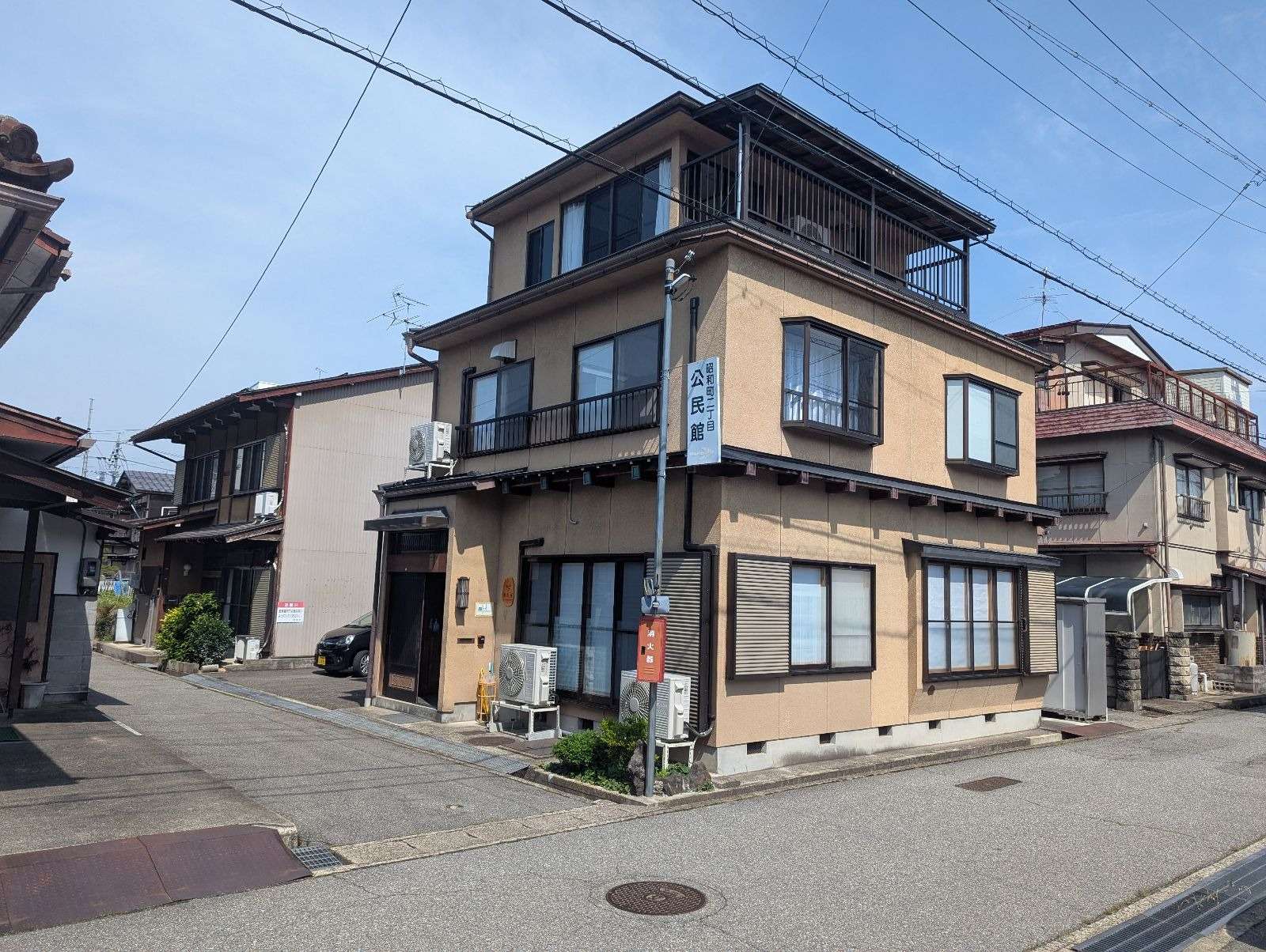 高山市昭和町にて外壁塗装