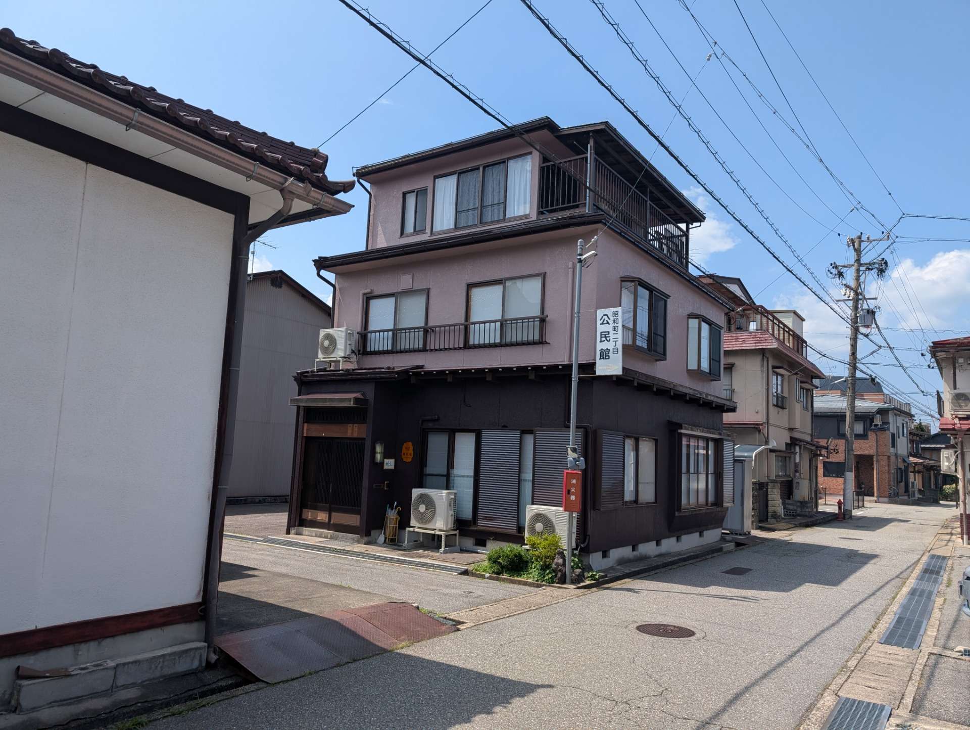 高山市昭和町にて外壁塗装