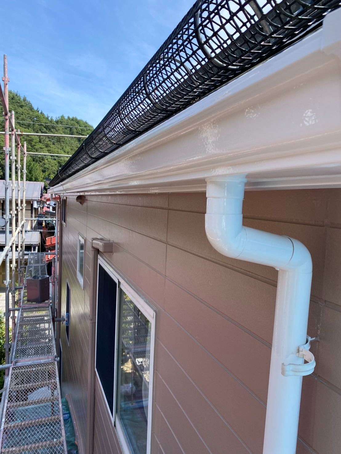 高山市清見町にて改修塗装工事