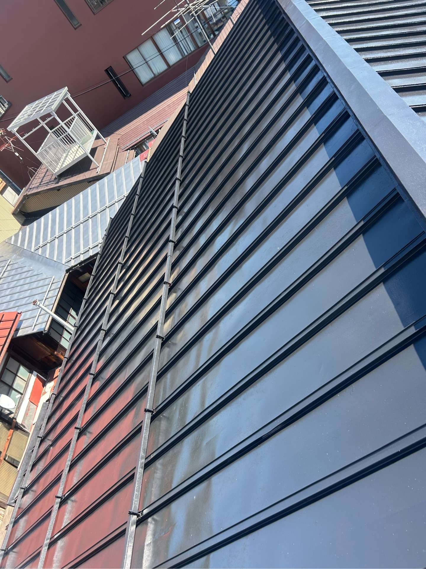 高山市下一之町にて屋根塗装工事