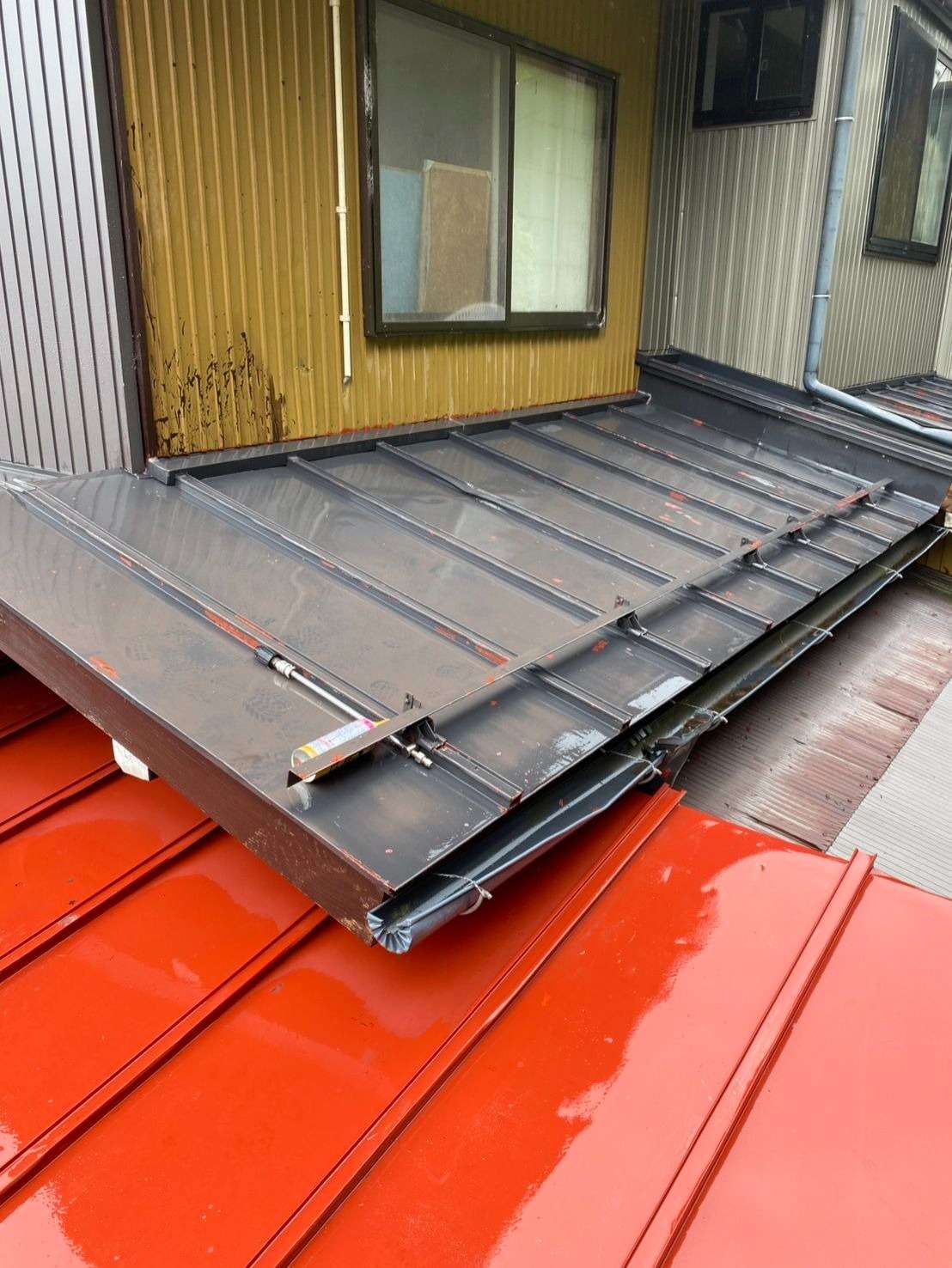 高山市清見町にて屋根塗装工事