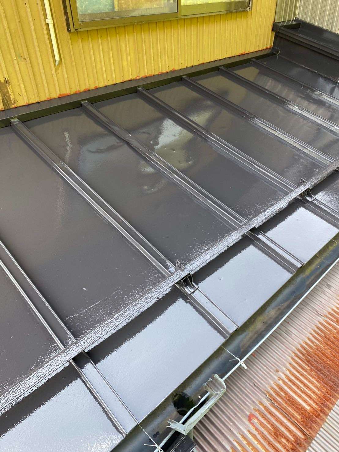 高山市清見町にて屋根塗装工事