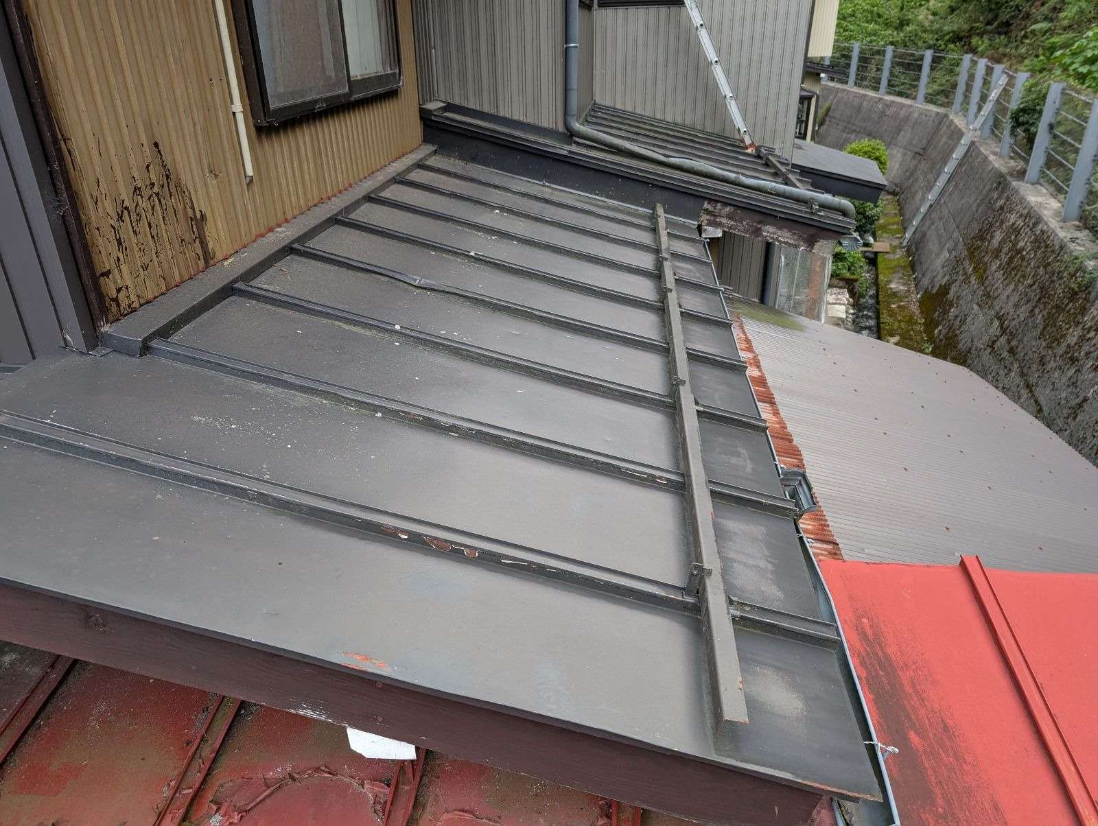 高山市清見町にて屋根塗装工事