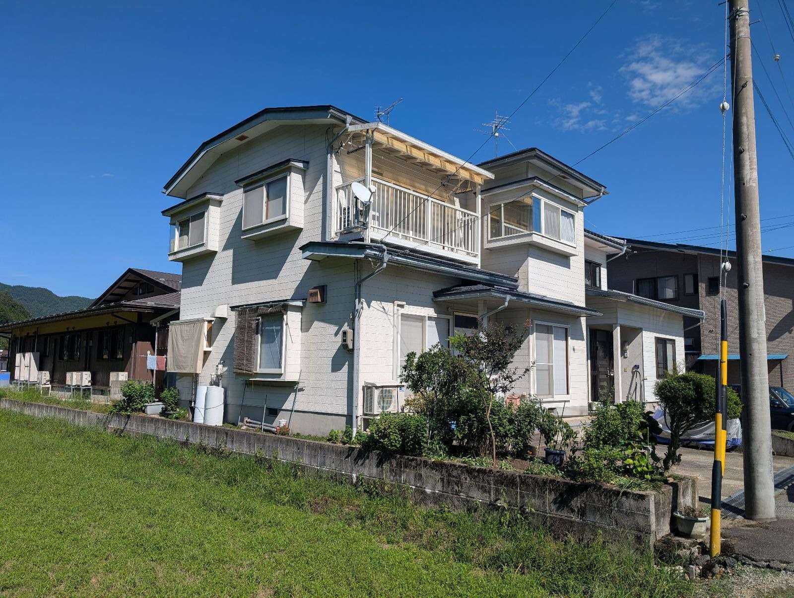 高山市下切町にて屋根塗装工事