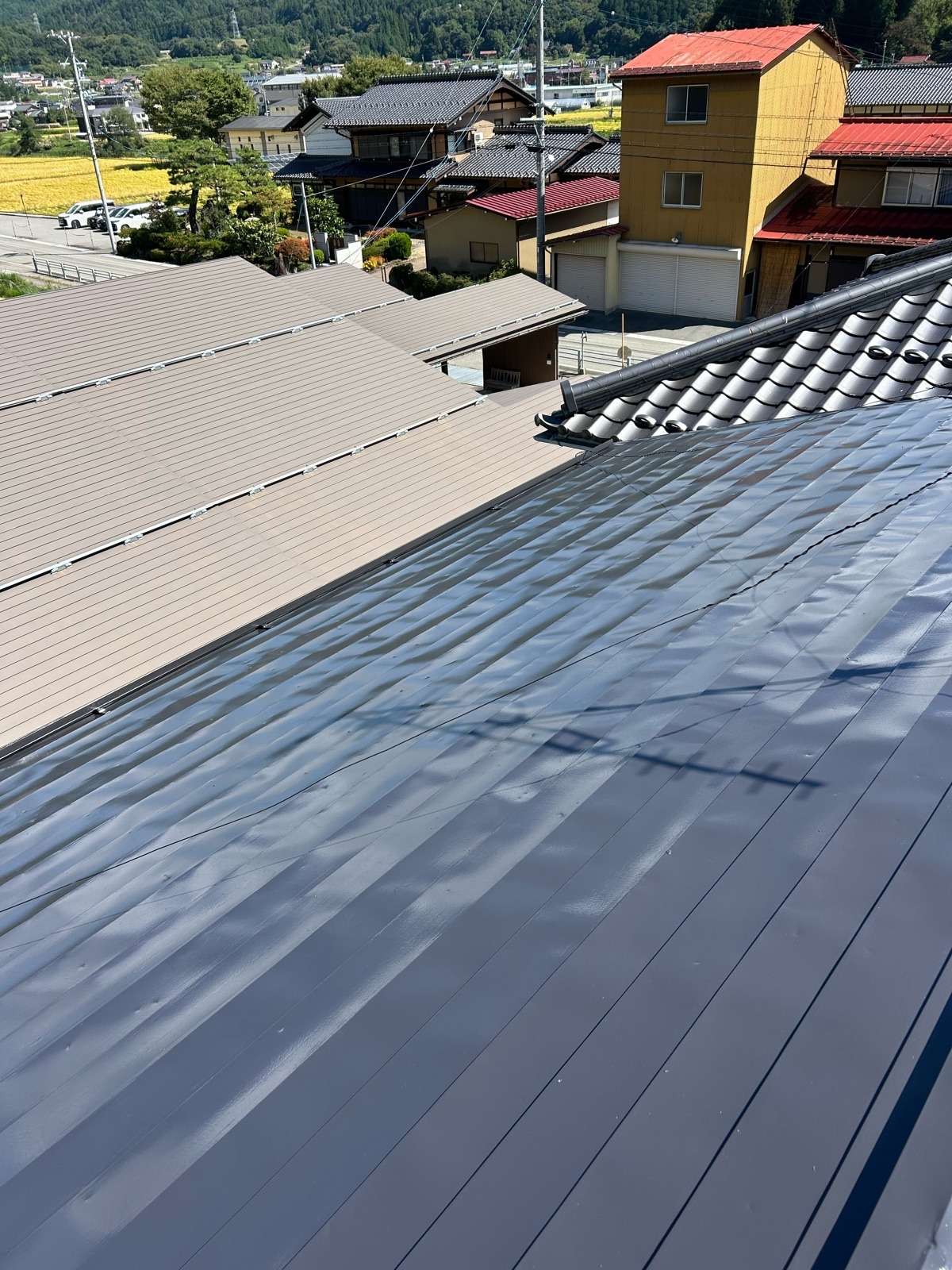 高山市下切町にて屋根塗装工事