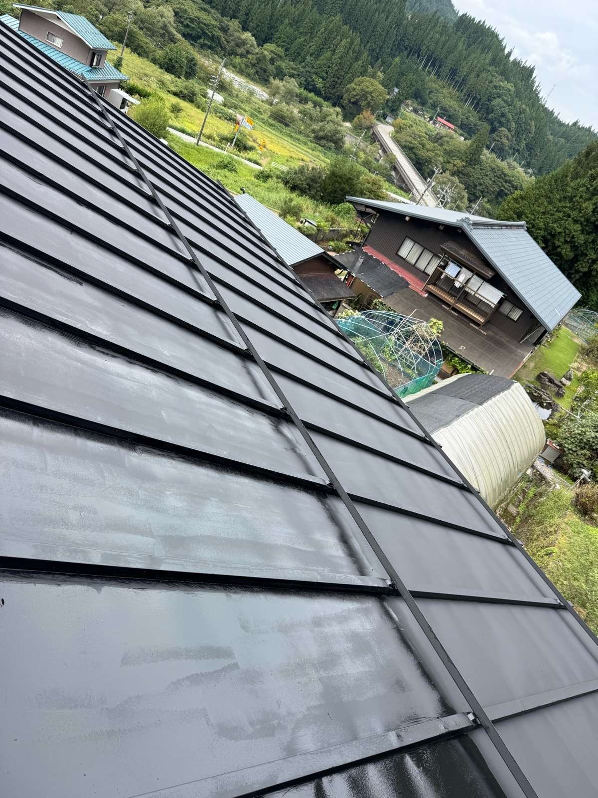 高山市上宝町にて屋根塗装工事