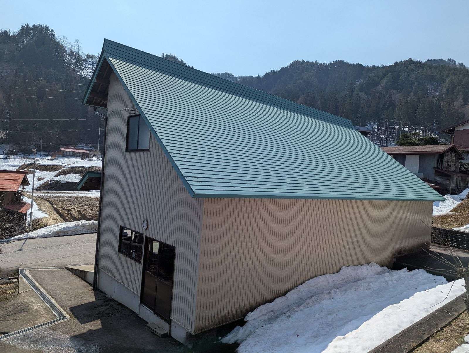 飛騨市古川町にて屋根塗装工事