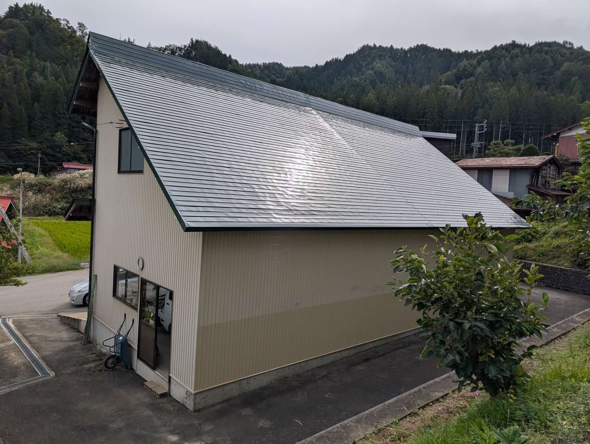 飛騨市古川町にて屋根塗装工事