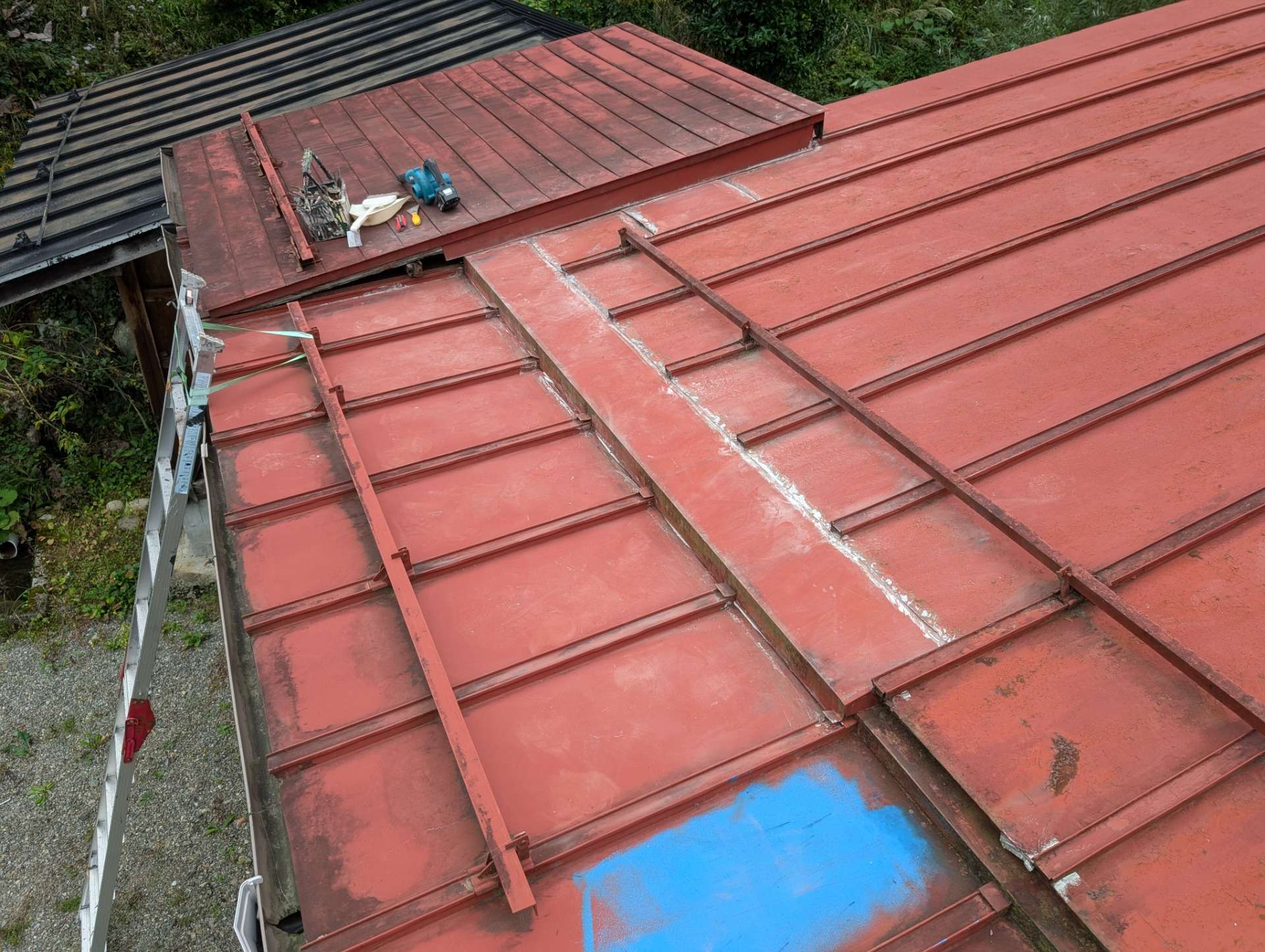 下呂市萩原町にてシーリング工事