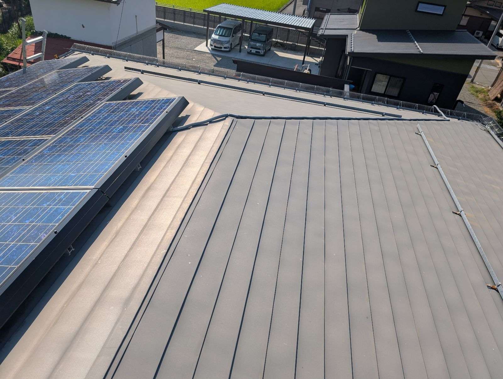 高山市下切町にて屋根塗装工事