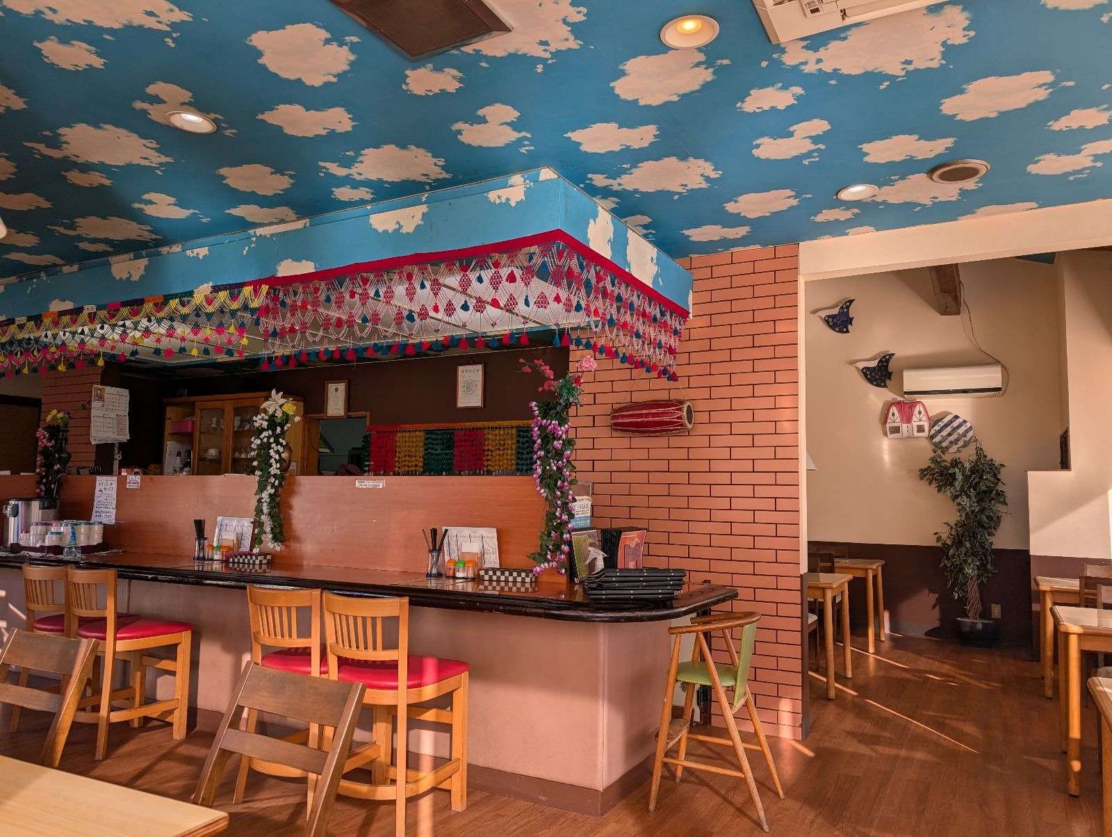 高山市岡本町にて店舗改修工事