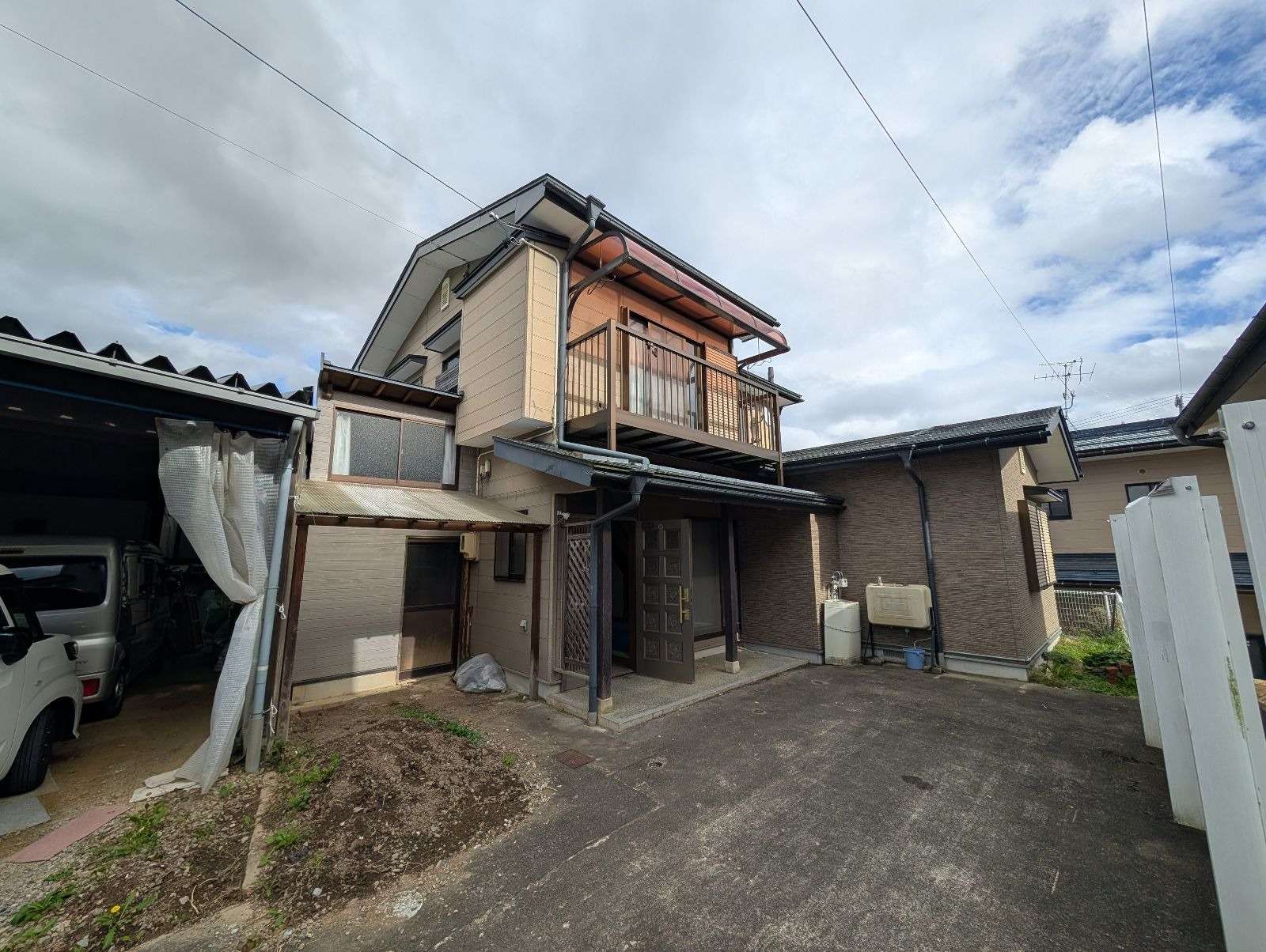 高山市新宮町にて改修塗装工事