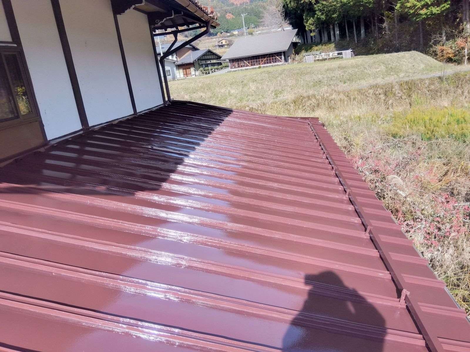 高山市国府町にて屋根塗装工事