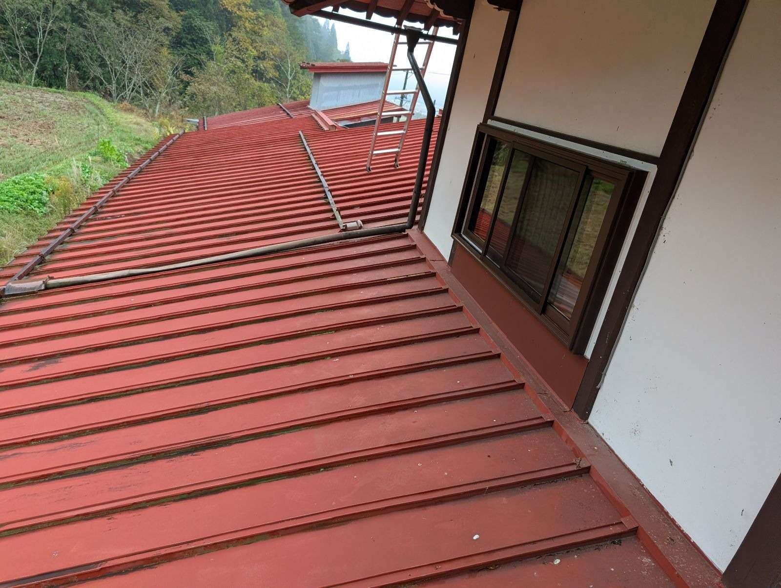 高山市国府町にて屋根塗装工事