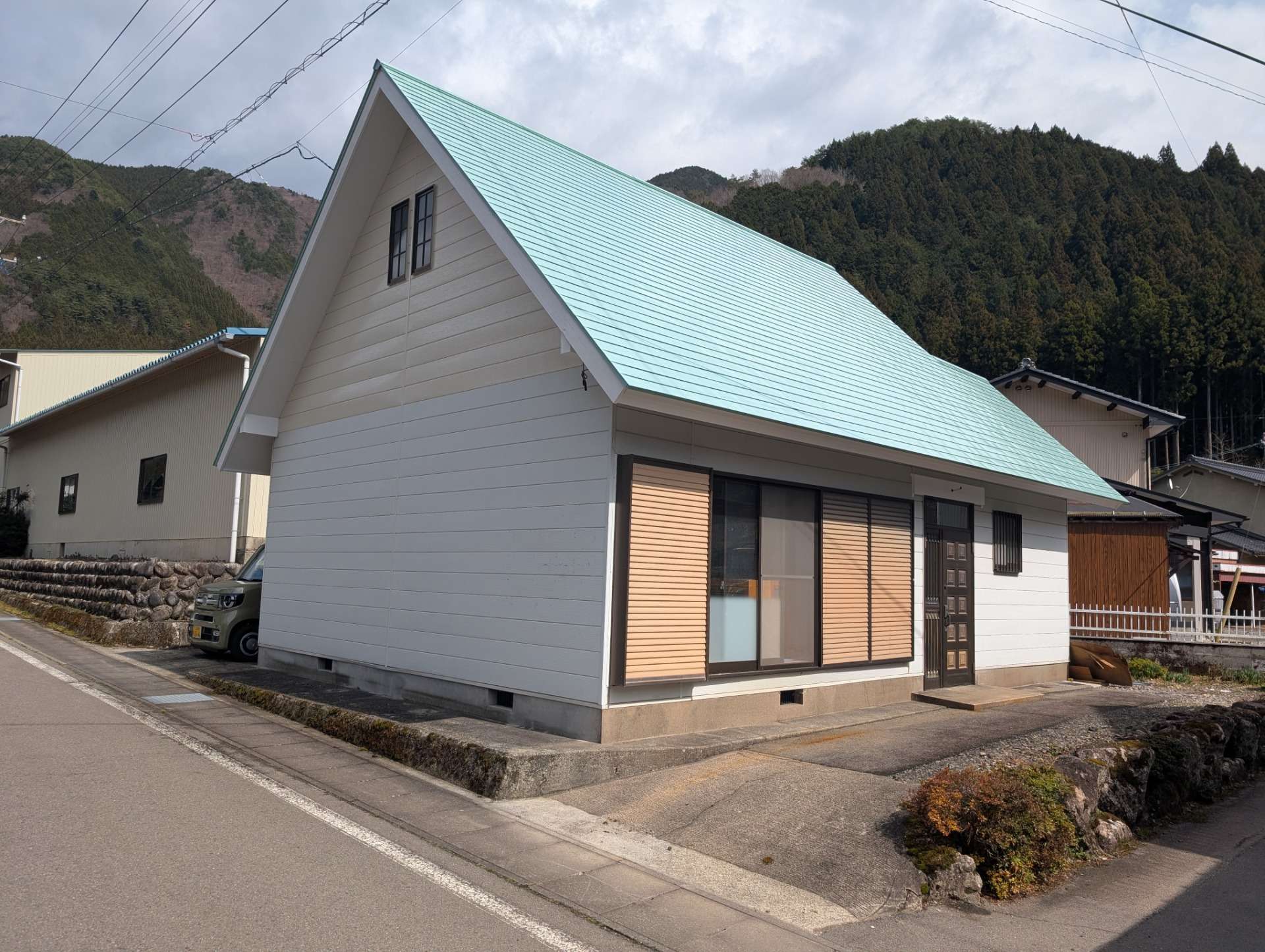 郡上市明宝にて改修塗装工事