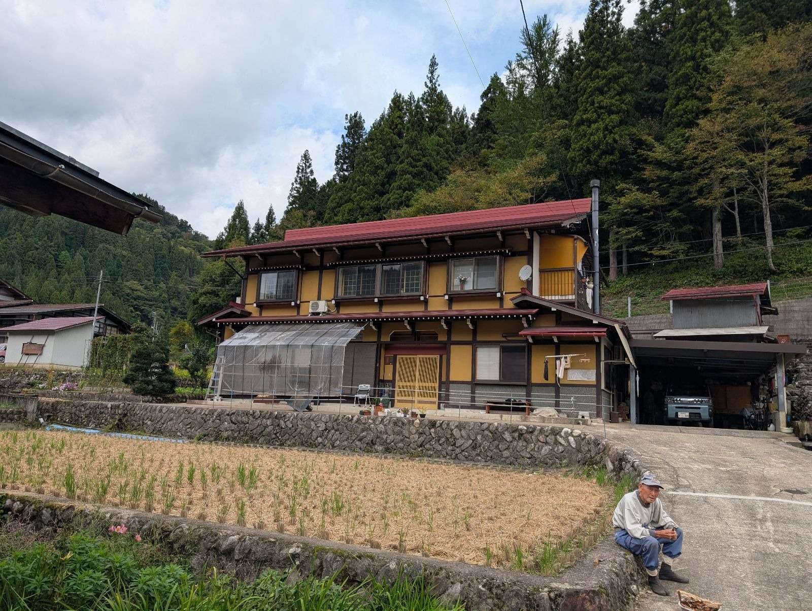飛騨市河合町にて屋根塗装工事